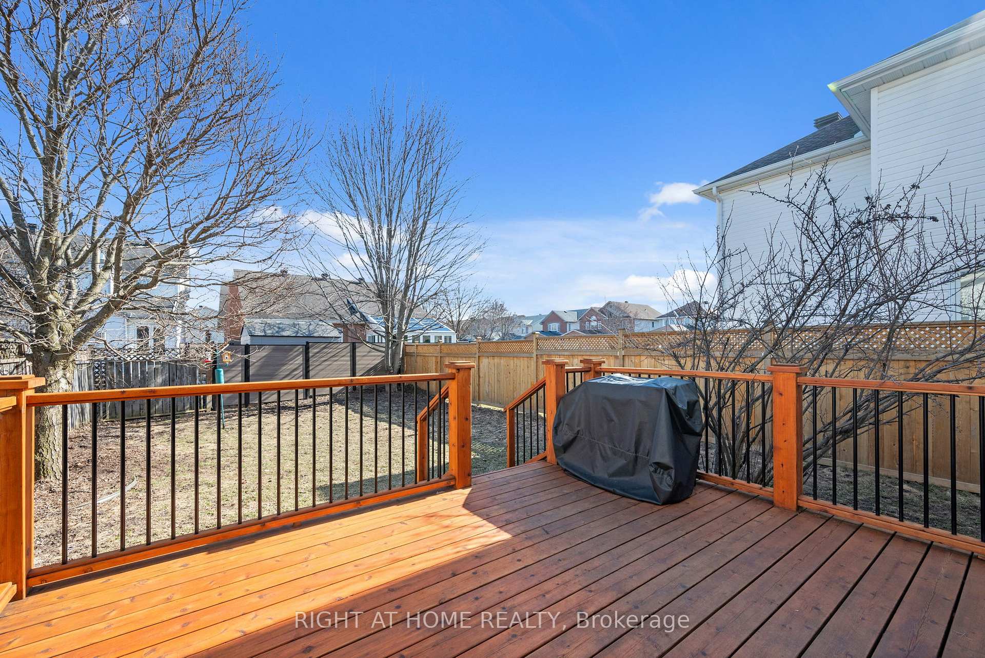 Photo 24 of 100 Longshire Circle, Ottawa, Barrhaven - Longfields — HOMEH