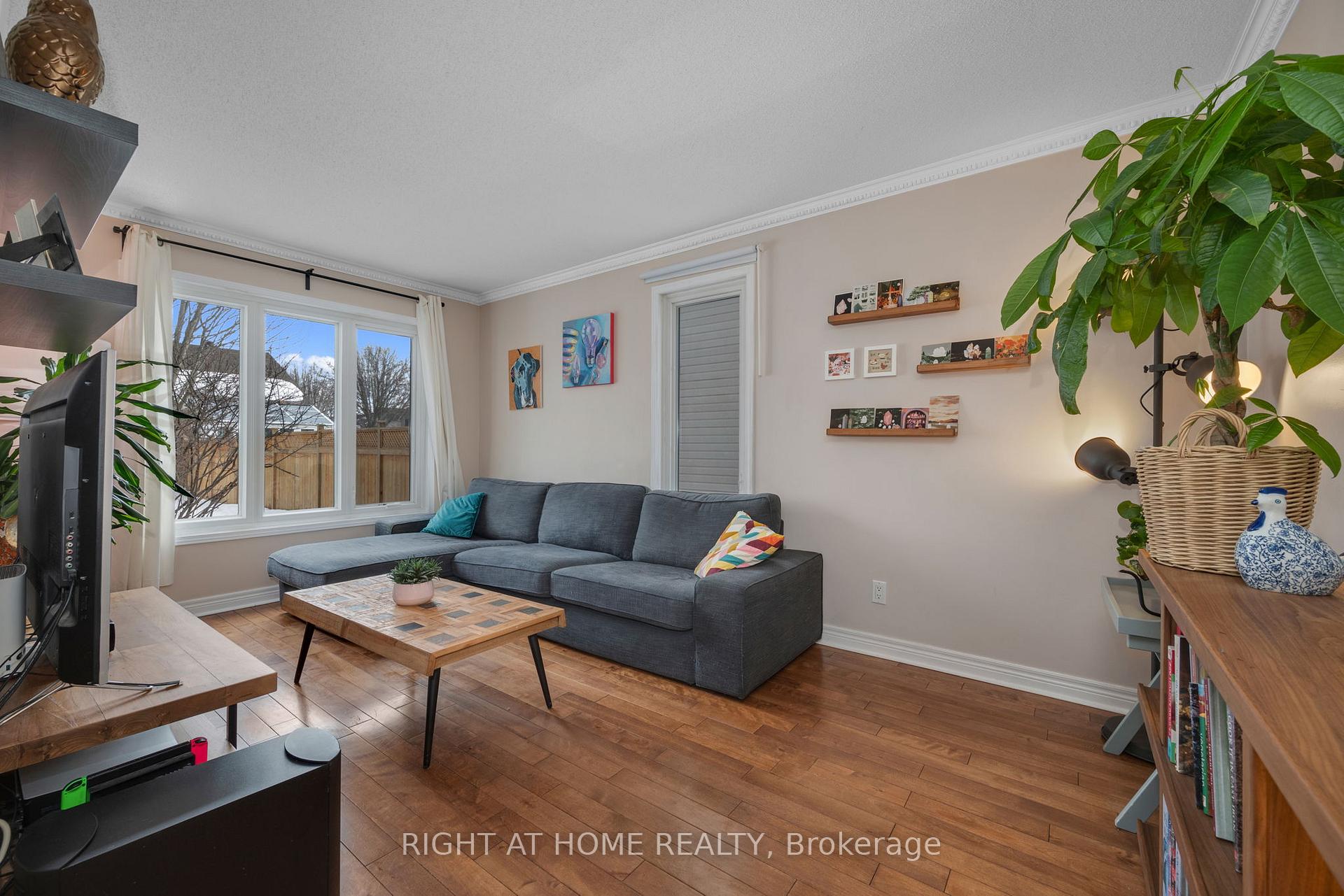 Photo 29 of 100 Longshire Circle, Ottawa, Barrhaven - Longfields — HOMEH