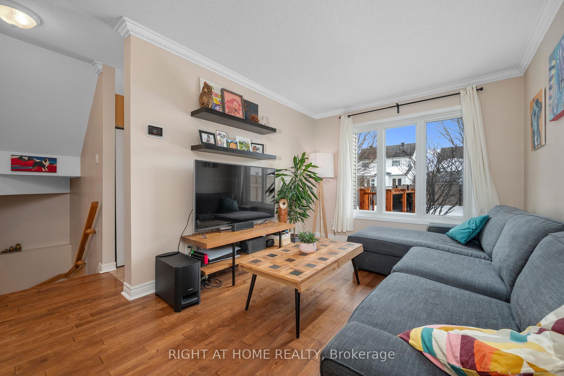 Photo 30 of 100 Longshire Circle, Ottawa, Barrhaven - Longfields — HOMEH