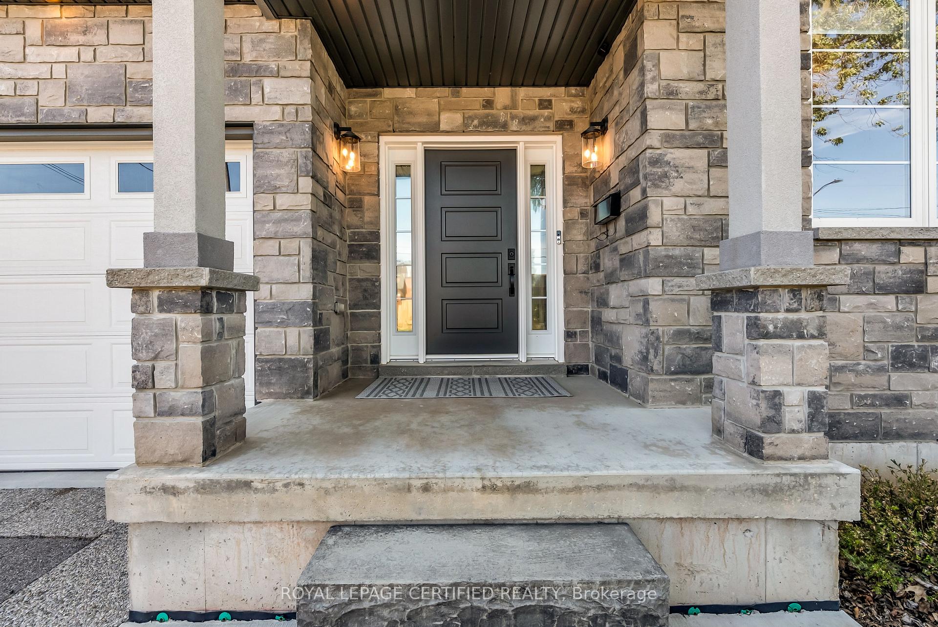 Photo 6 of 25 Chester Road, Hamilton, Stoney Creek — HOMEH