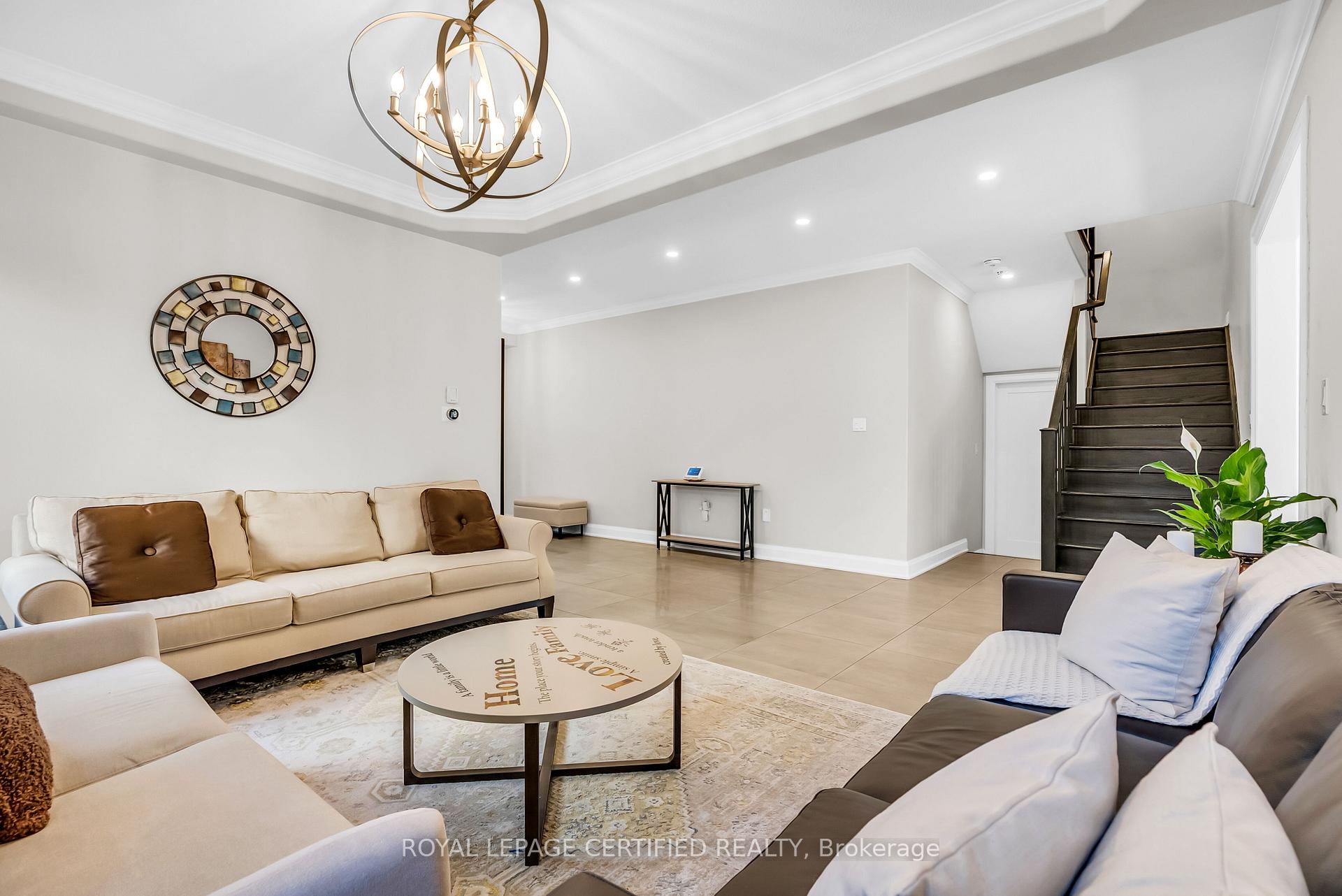 Photo 11 of 25 Chester Road, Hamilton, Stoney Creek — HOMEH
