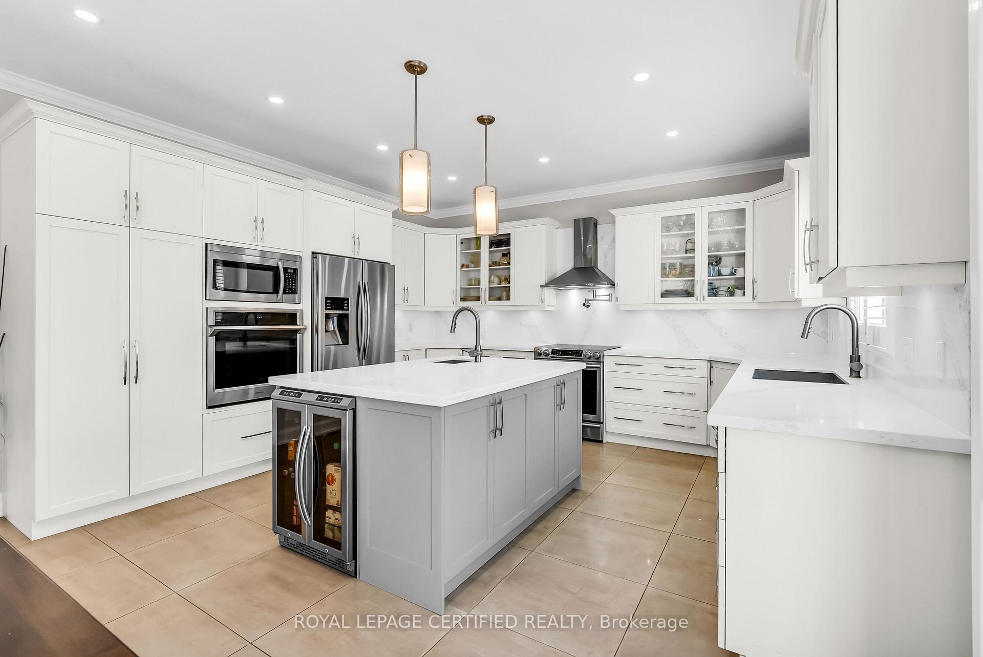 Photo 19 of 25 Chester Road, Hamilton, Stoney Creek — HOMEH