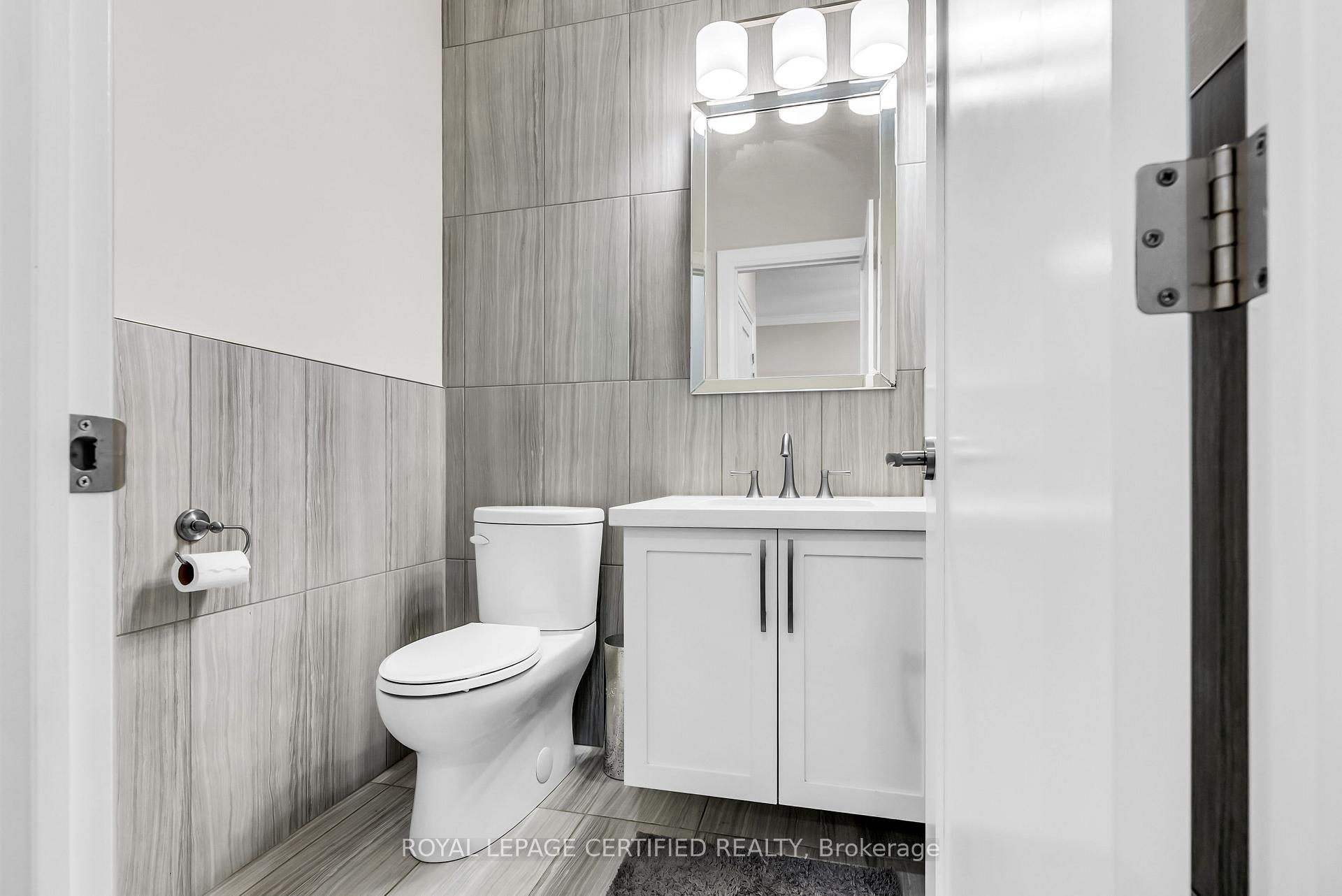 Photo 23 of 25 Chester Road, Hamilton, Stoney Creek — HOMEH