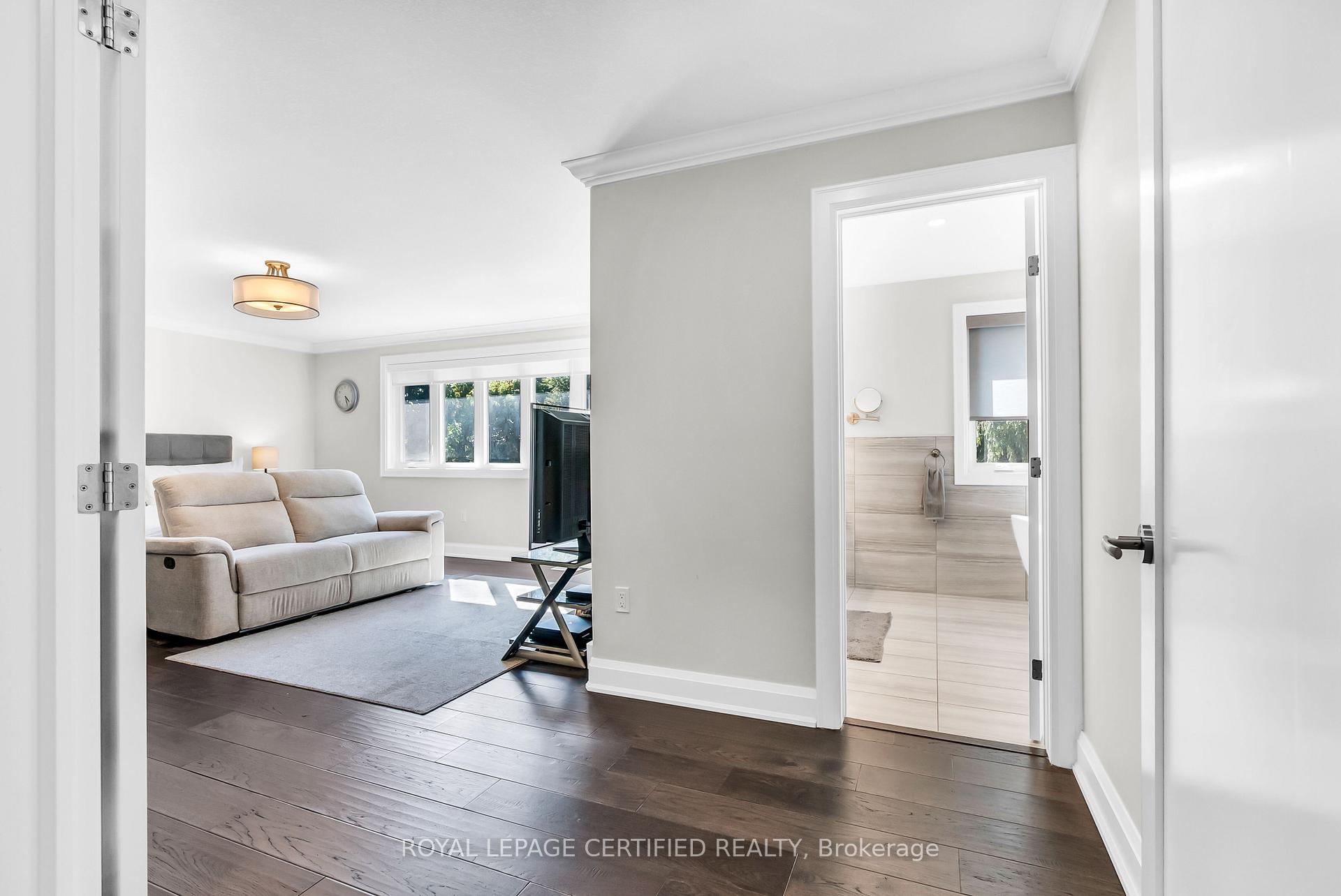 Photo 26 of 25 Chester Road, Hamilton, Stoney Creek — HOMEH