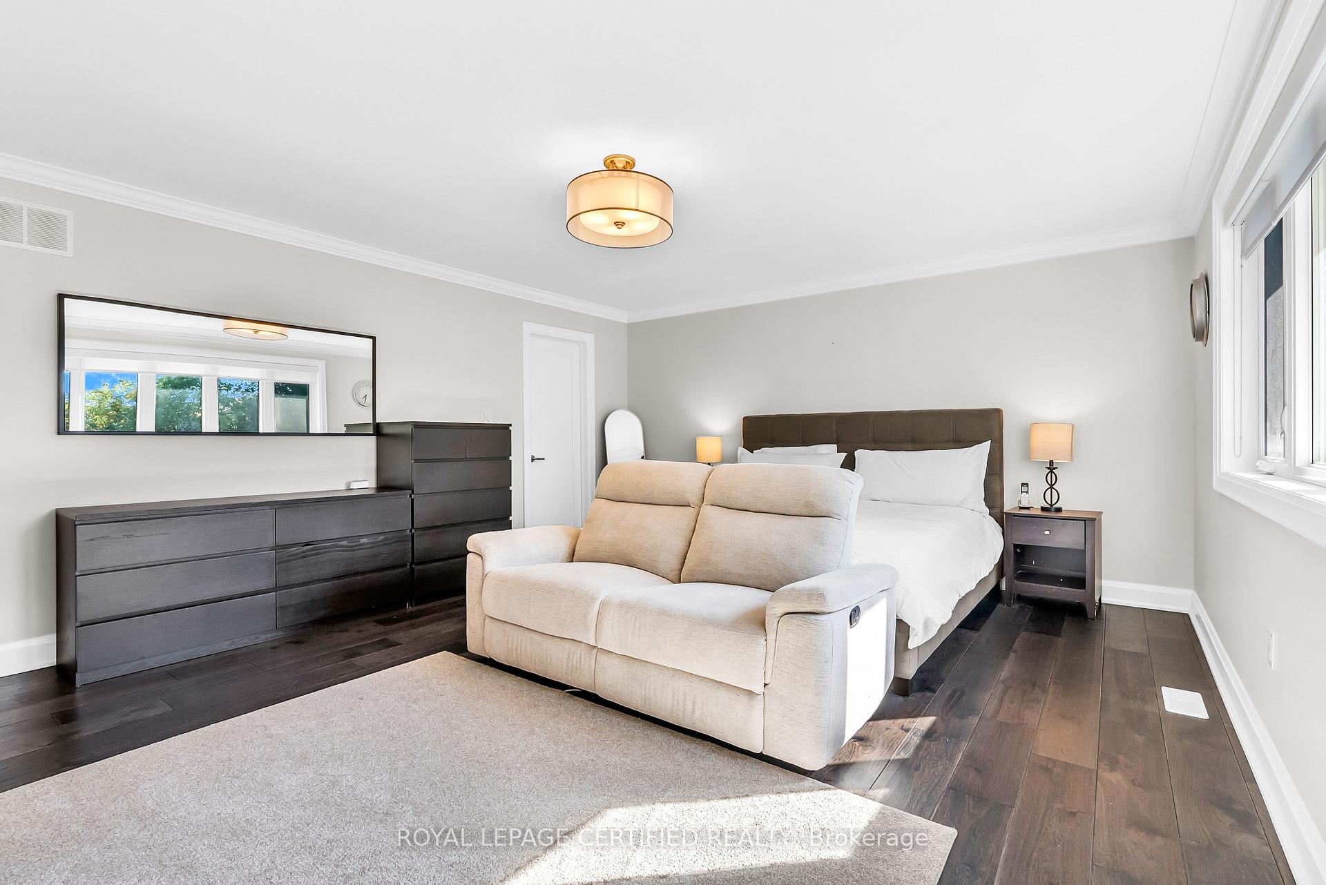 Photo 28 of 25 Chester Road, Hamilton, Stoney Creek — HOMEH