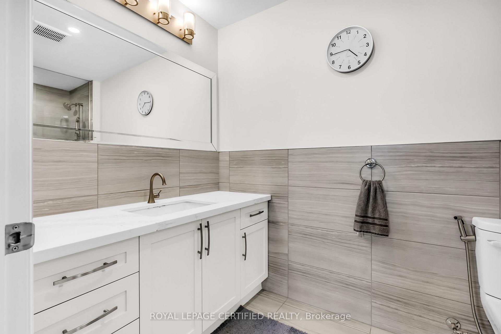 Photo 35 of 25 Chester Road, Hamilton, Stoney Creek — HOMEH