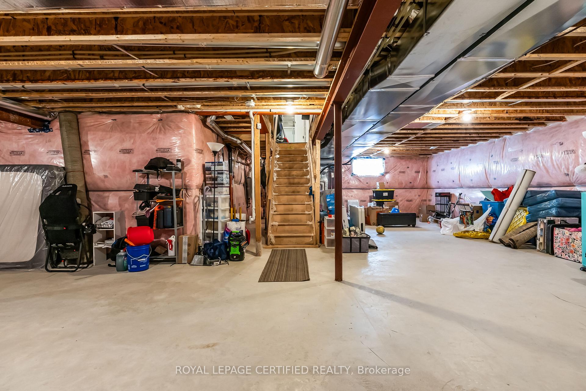 Photo 43 of 25 Chester Road, Hamilton, Stoney Creek — HOMEH
