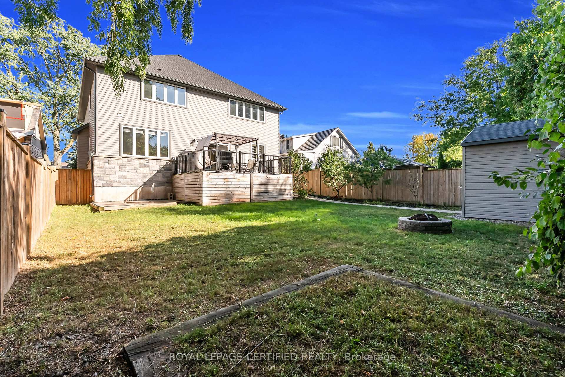 Photo 49 of 25 Chester Road, Hamilton, Stoney Creek — HOMEH