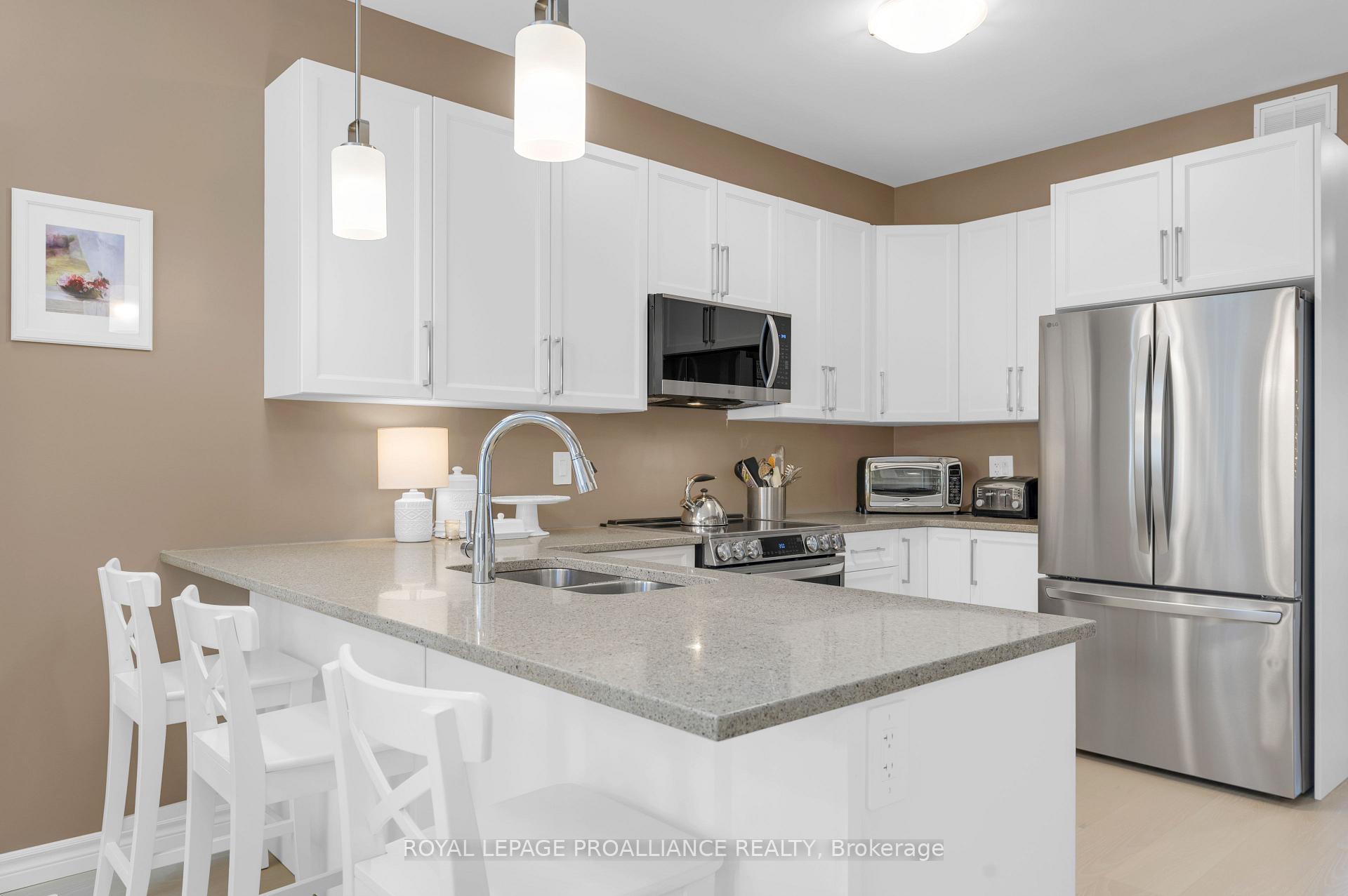 Photo 6 of 47 Athabaska Drive, Belleville, Thurlow Ward — HOMEH