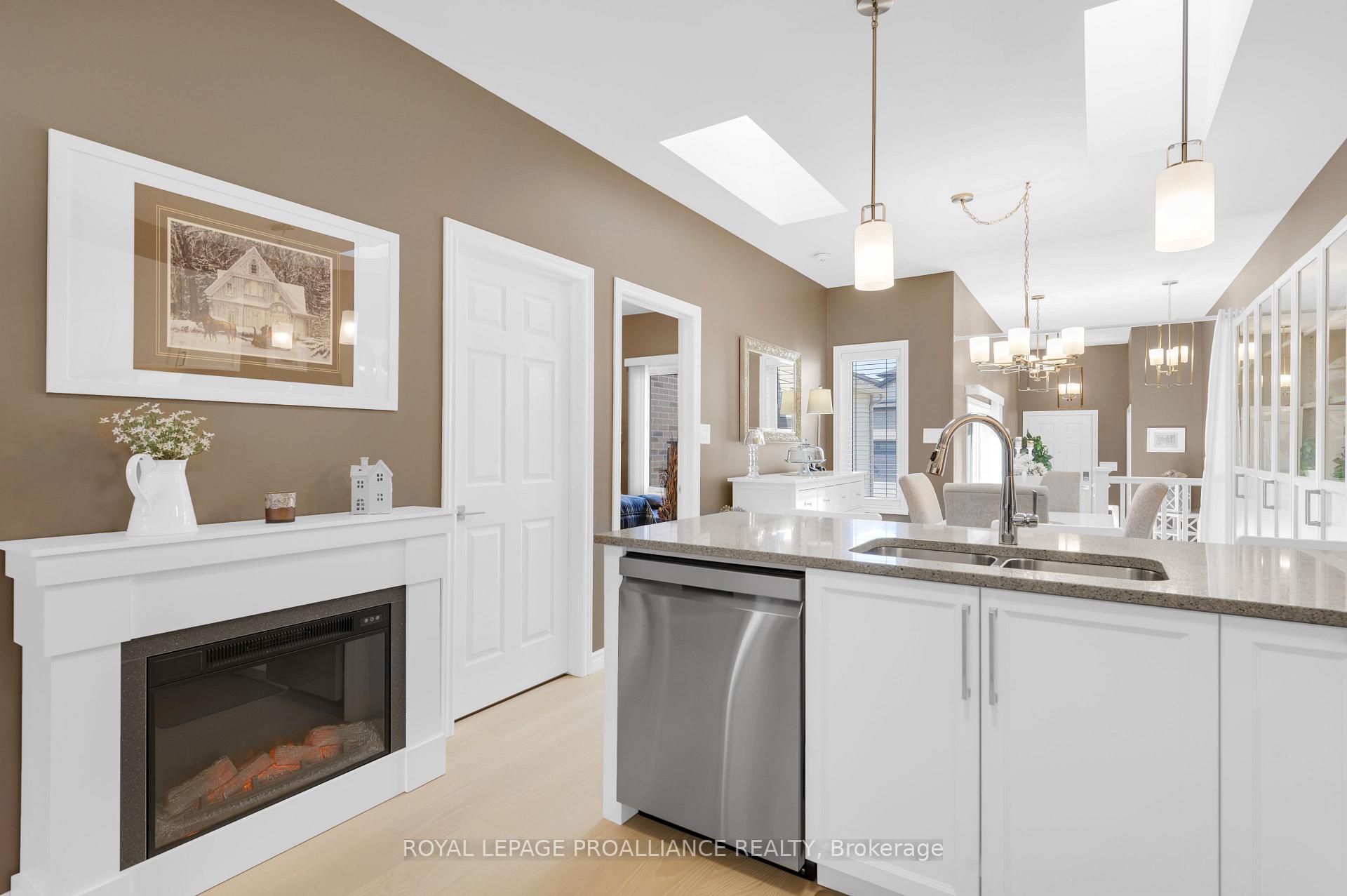 Photo 7 of 47 Athabaska Drive, Belleville, Thurlow Ward — HOMEH