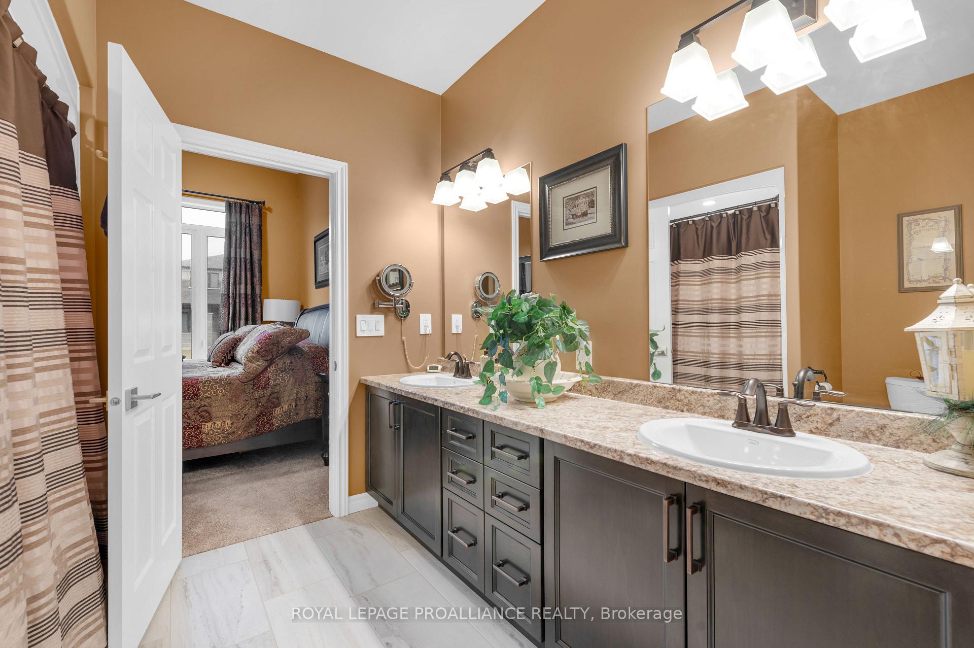 Photo 14 of 47 Athabaska Drive, Belleville, Thurlow Ward — HOMEH