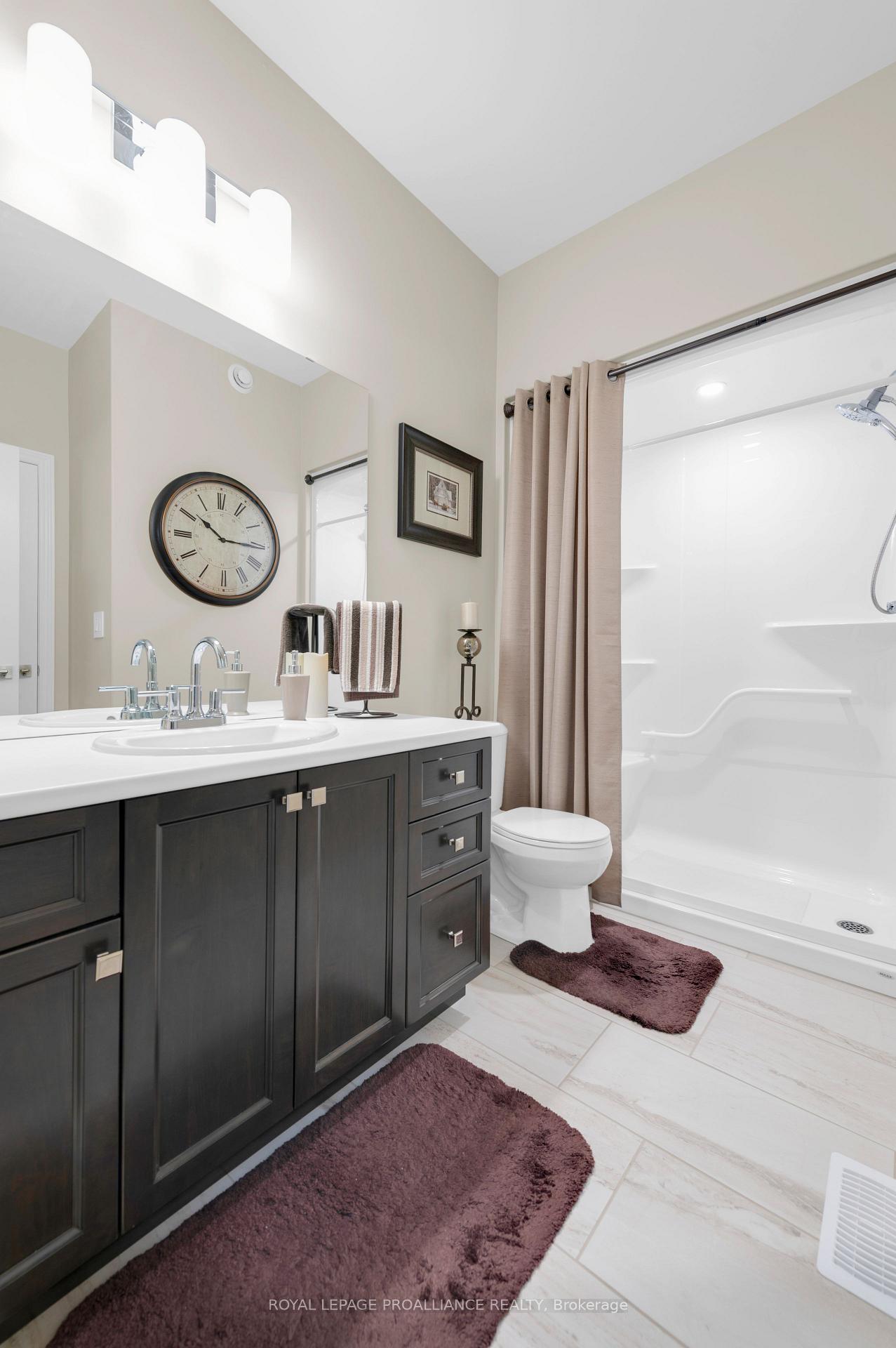 Photo 19 of 47 Athabaska Drive, Belleville, Thurlow Ward — HOMEH