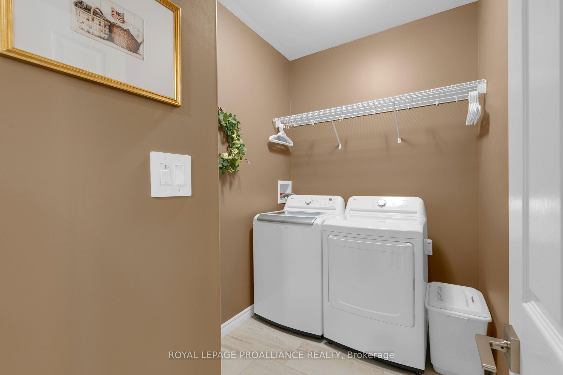 Photo 20 of 47 Athabaska Drive, Belleville, Thurlow Ward — HOMEH