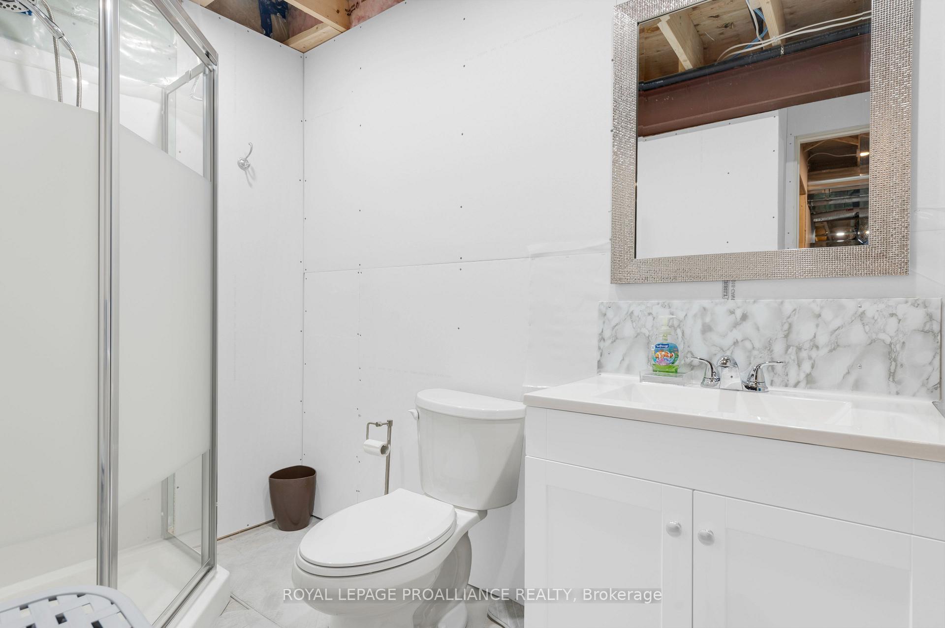 Photo 23 of 47 Athabaska Drive, Belleville, Thurlow Ward — HOMEH