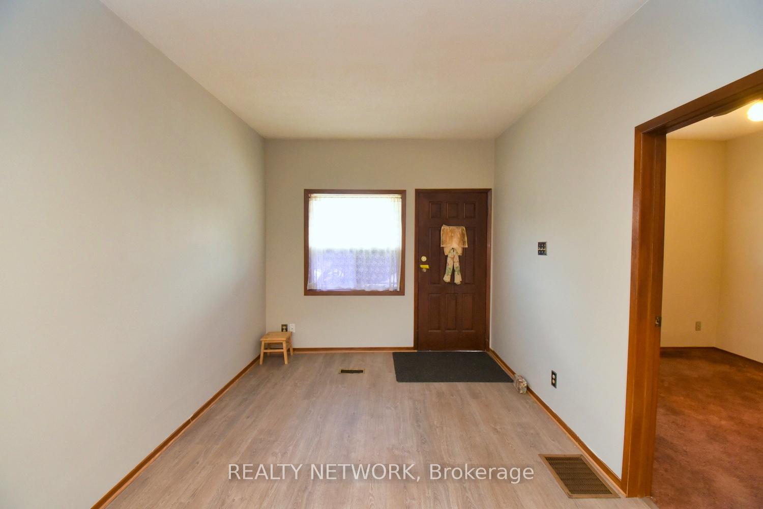 Photo 6 of 99 Steven Street, Hamilton, Landsdale — HOMEH