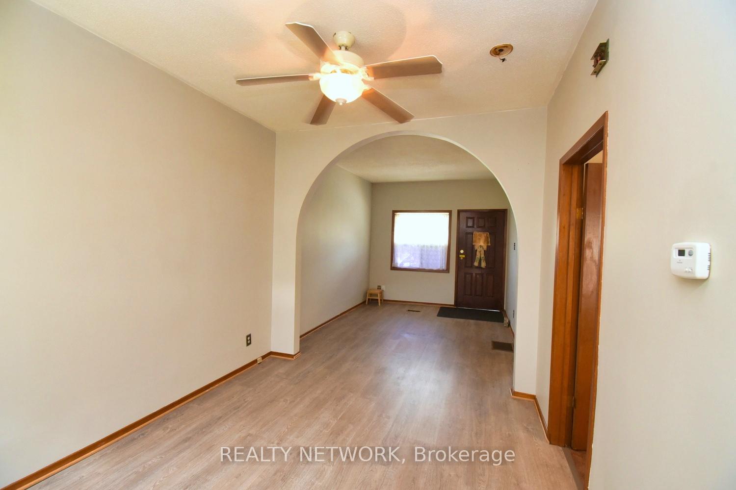 Photo 9 of 99 Steven Street, Hamilton, Landsdale — HOMEH