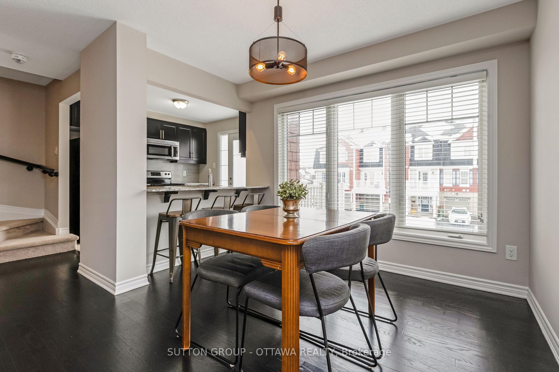 Photo 5 of 547 Snow Goose Street, Ottawa, Barrhaven - Half Moon Bay — HOMEH