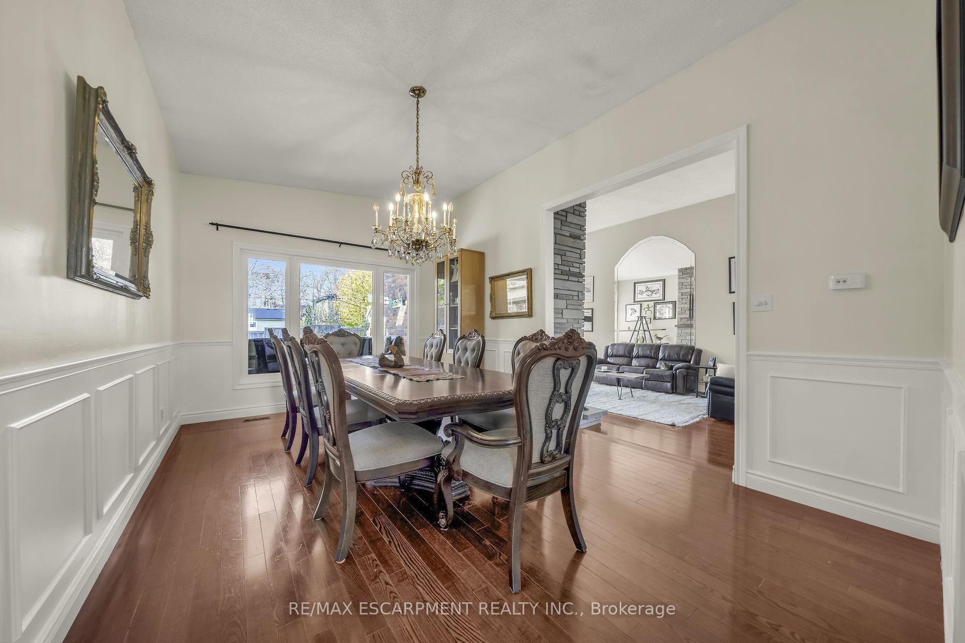 Photo 11 of 418 Mountain Brow Boulevard, Hamilton, Sherwood — HOMEH