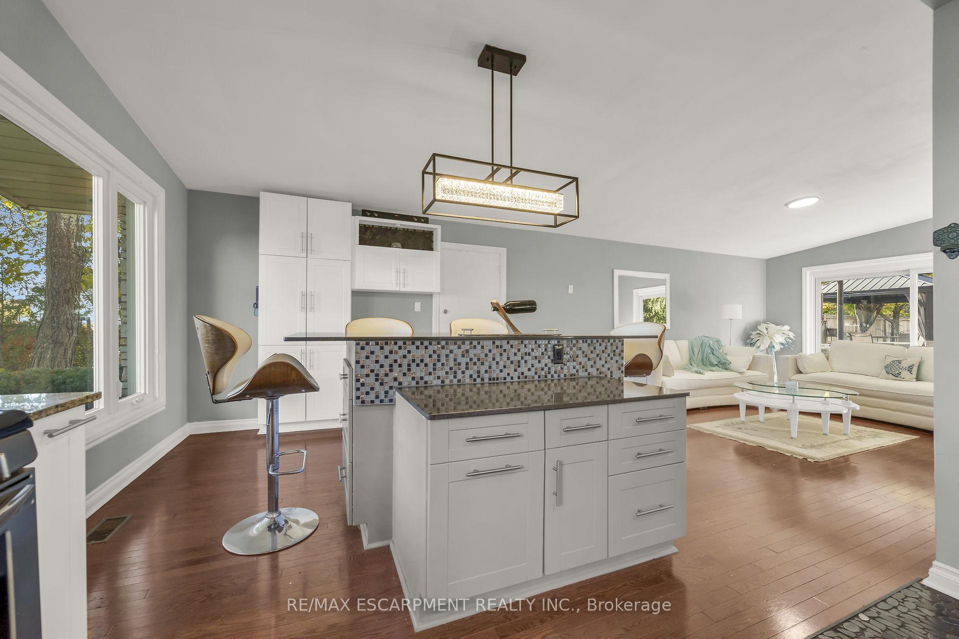 Photo 14 of 418 Mountain Brow Boulevard, Hamilton, Sherwood — HOMEH