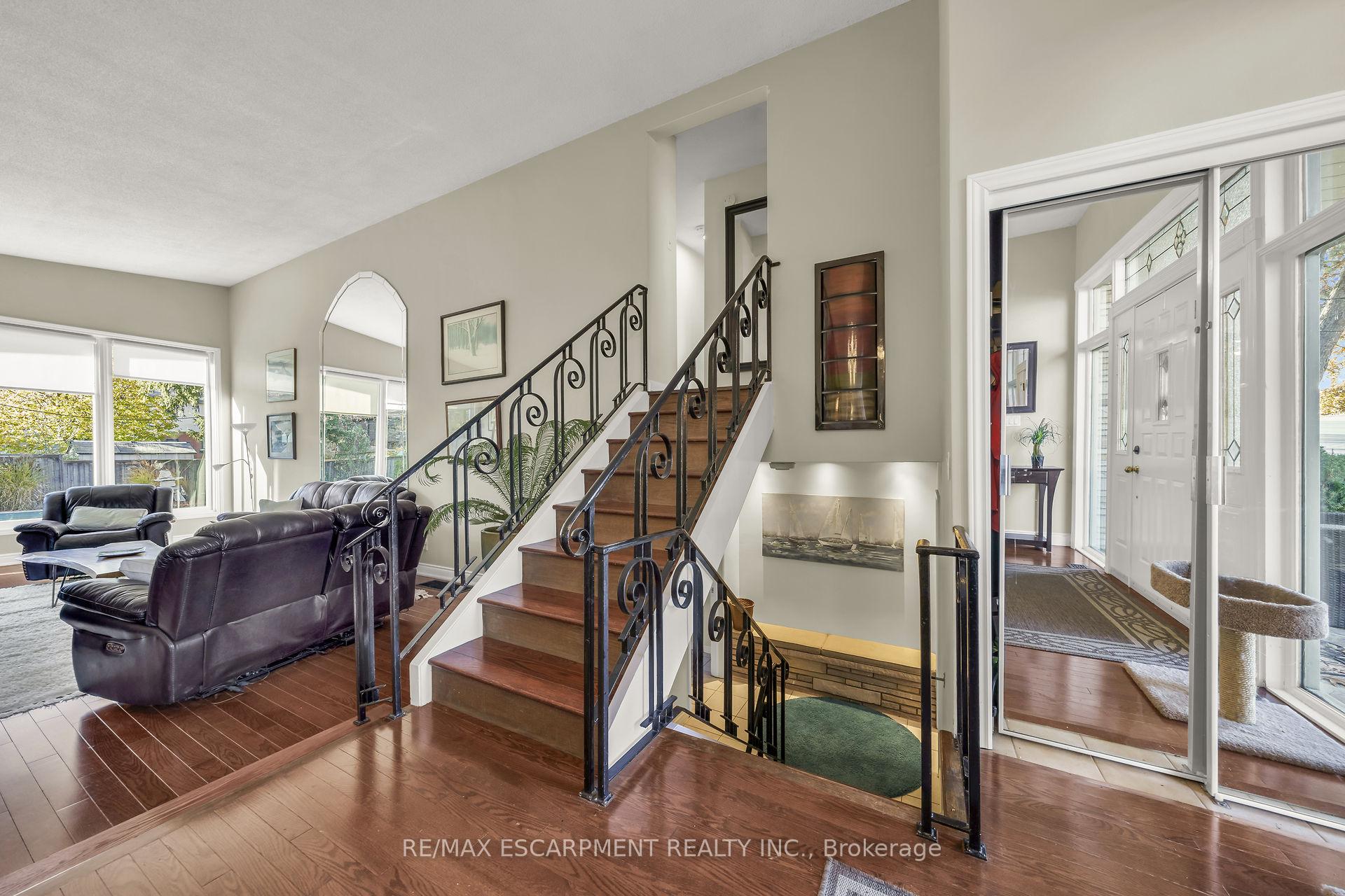 Photo 19 of 418 Mountain Brow Boulevard, Hamilton, Sherwood — HOMEH
