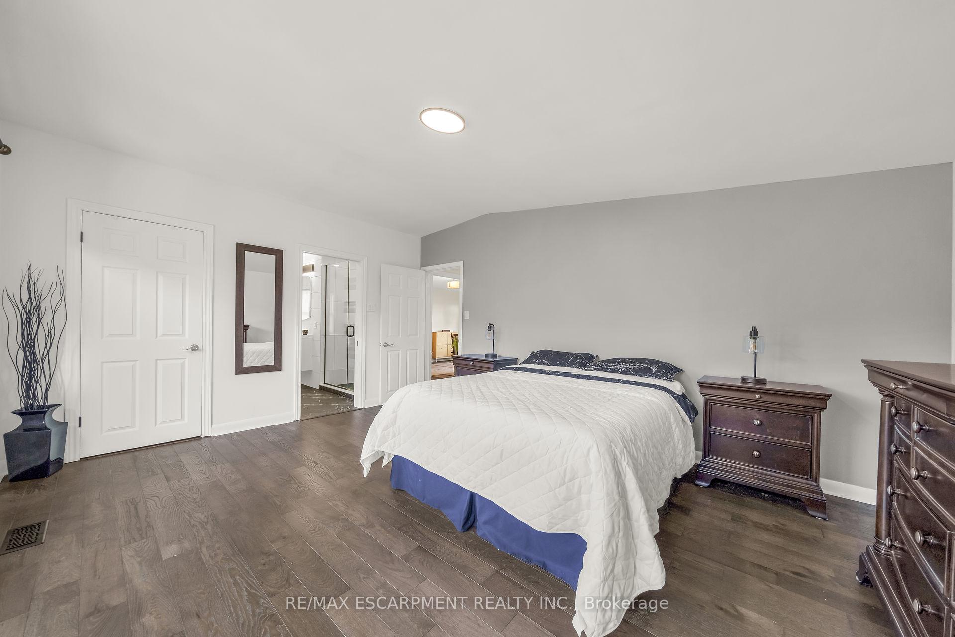 Photo 24 of 418 Mountain Brow Boulevard, Hamilton, Sherwood — HOMEH
