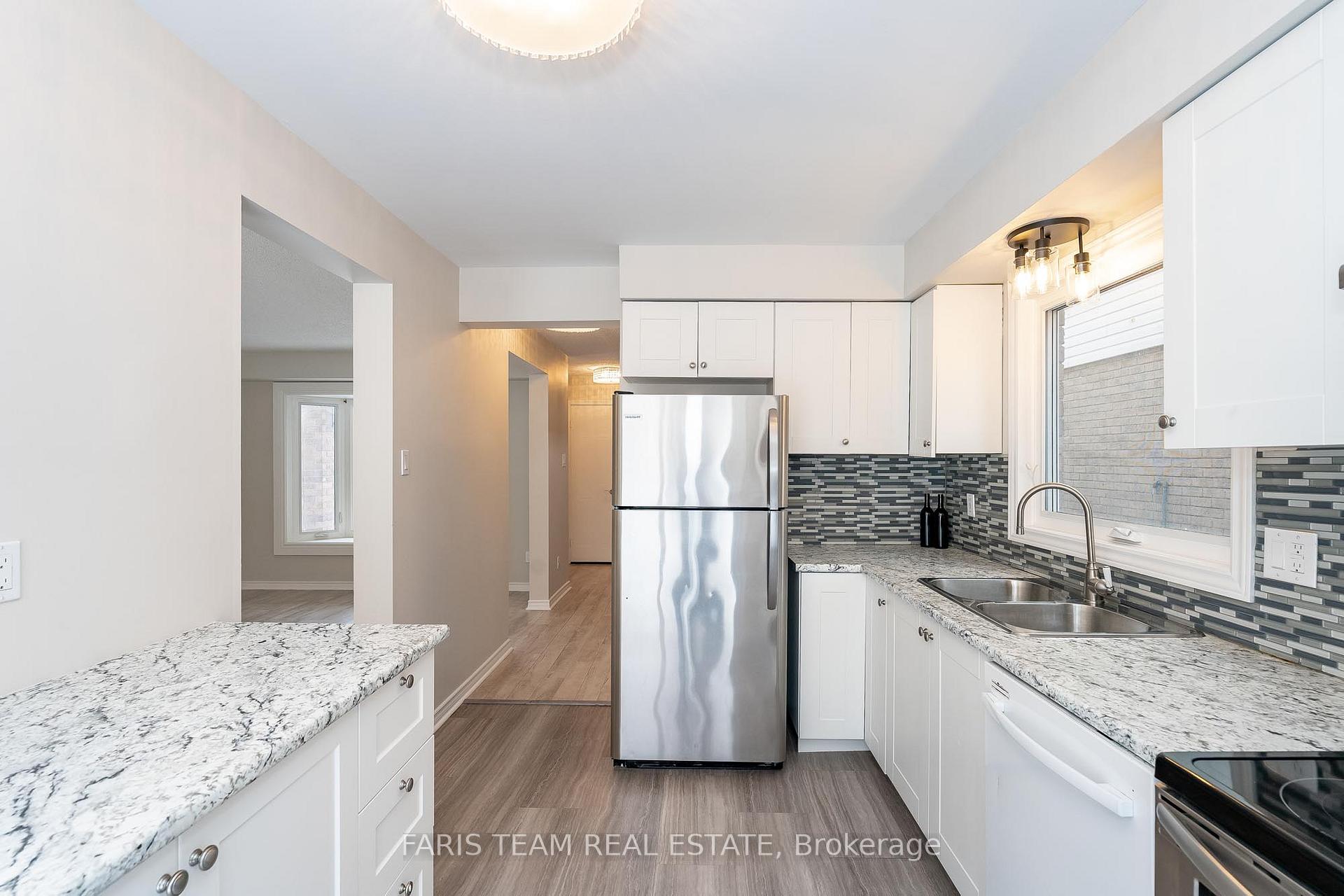 Photo 6 of 76 Garden Drive, Barrie, Allandale Heights — HOMEH