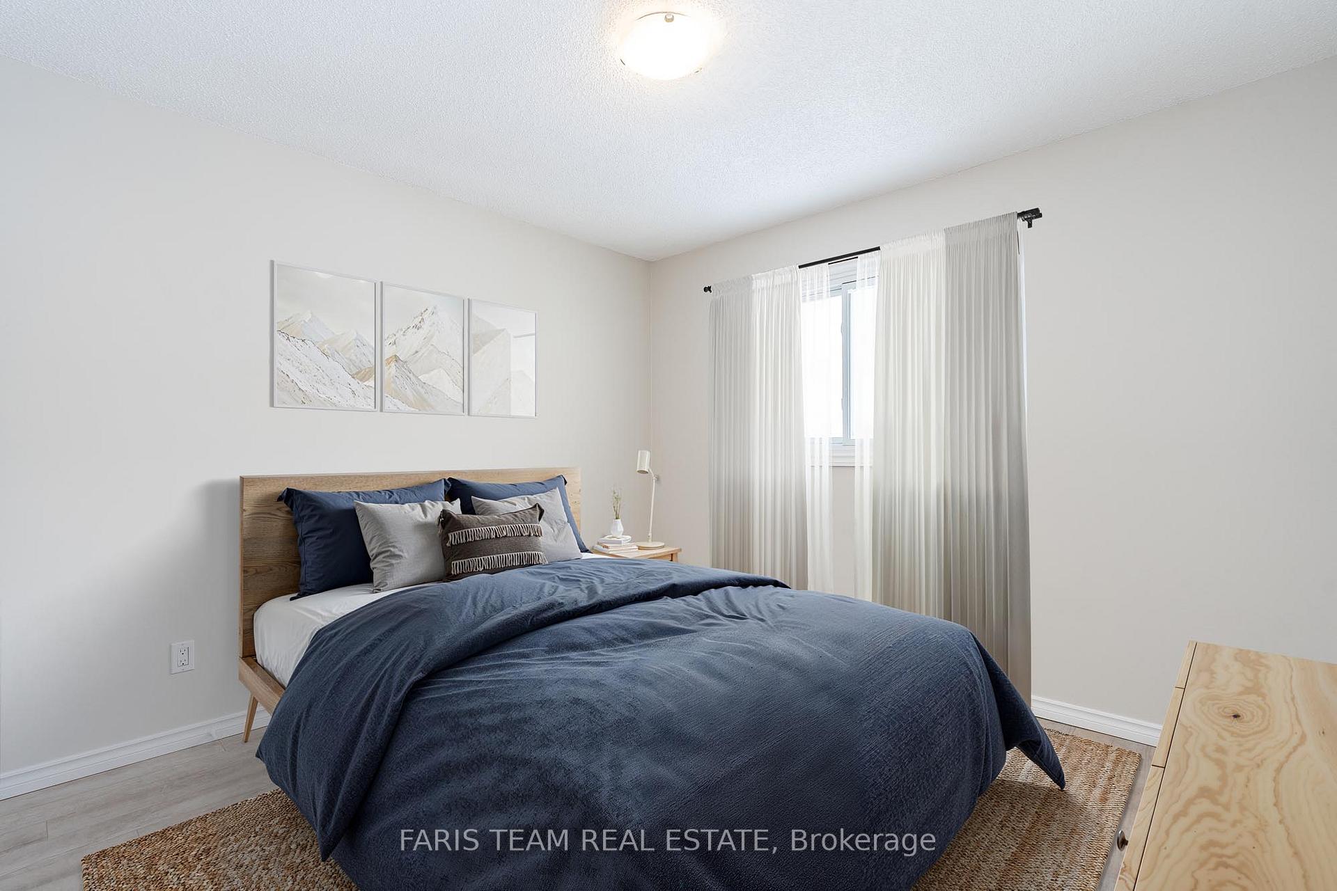 Photo 13 of 76 Garden Drive, Barrie, Allandale Heights — HOMEH