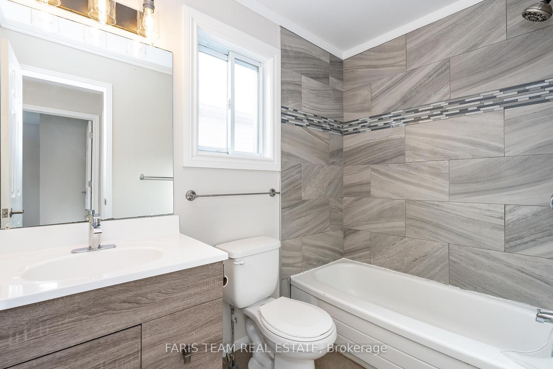 Photo 16 of 76 Garden Drive, Barrie, Allandale Heights — HOMEH