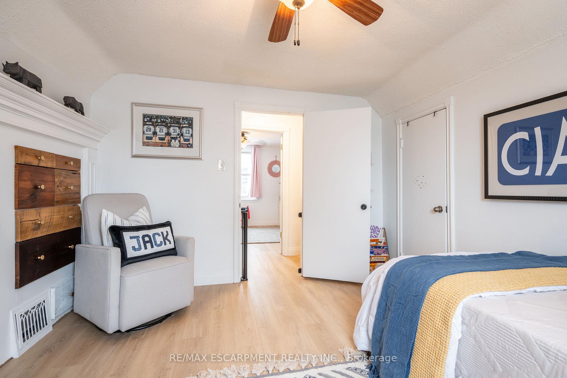 Photo 27 of 351 Queensdale Avenue E, Hamilton, Inch Park — HOMEH