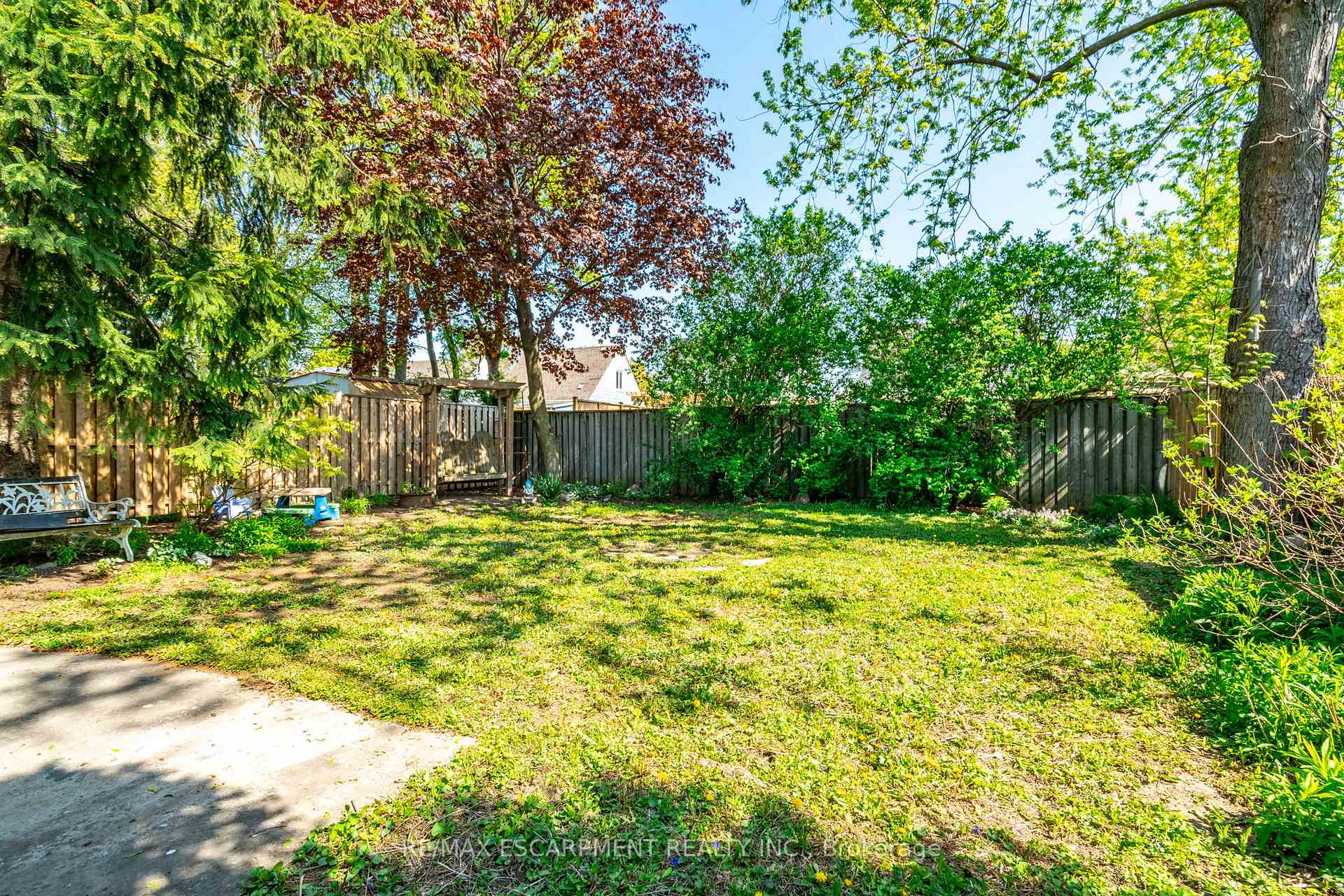 Photo 41 of 351 Queensdale Avenue E, Hamilton, Inch Park — HOMEH