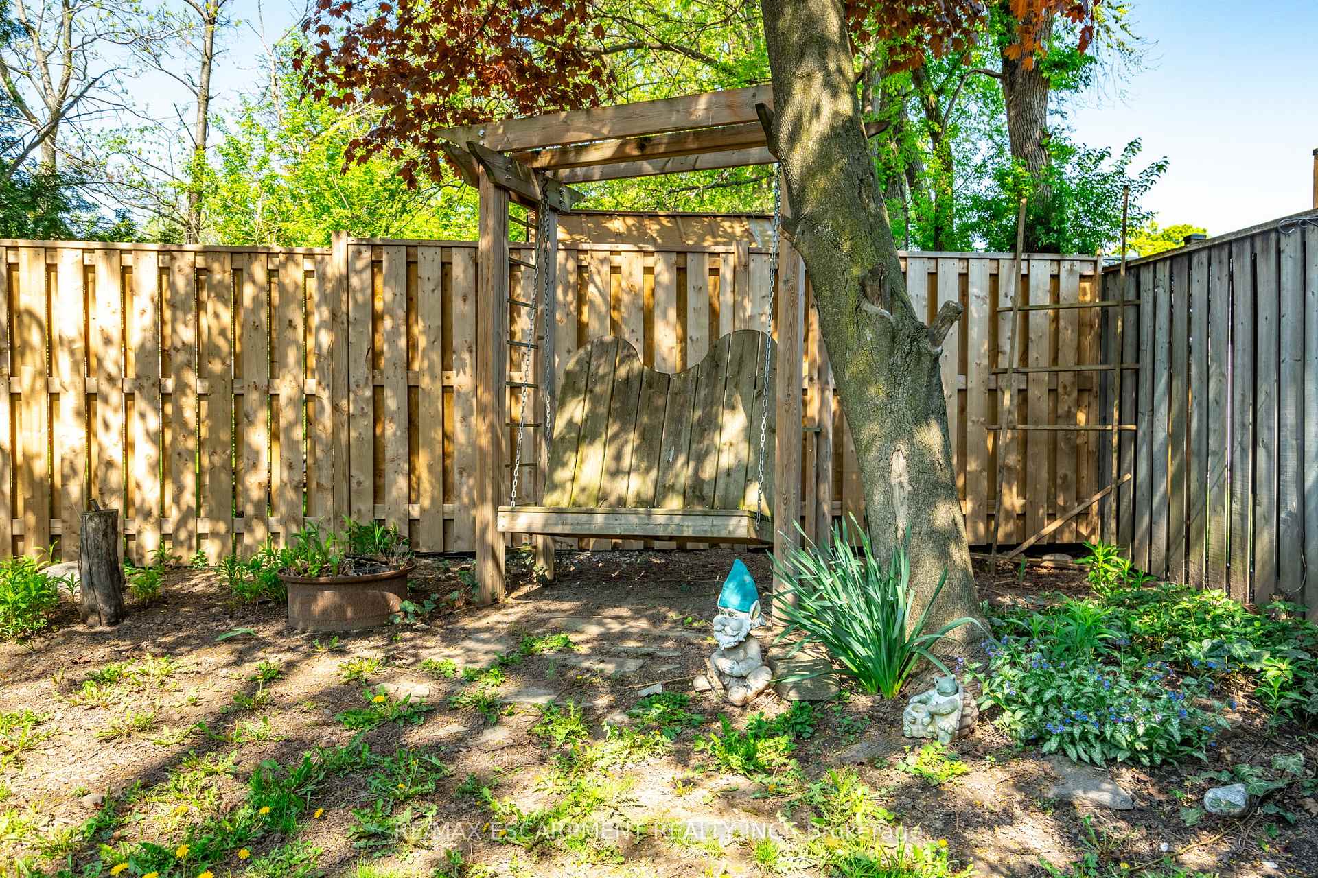 Photo 45 of 351 Queensdale Avenue E, Hamilton, Inch Park — HOMEH