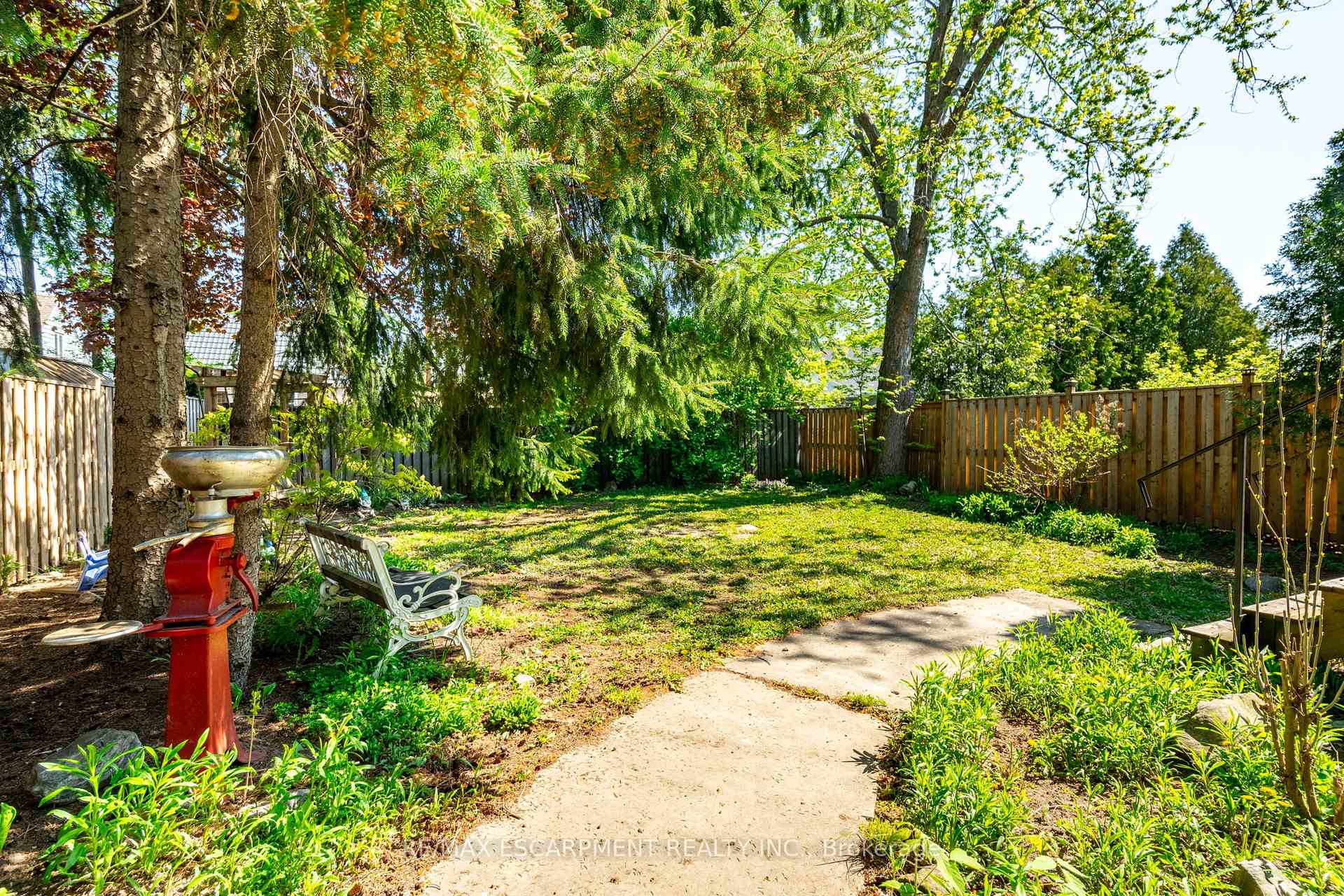 Photo 46 of 351 Queensdale Avenue E, Hamilton, Inch Park — HOMEH