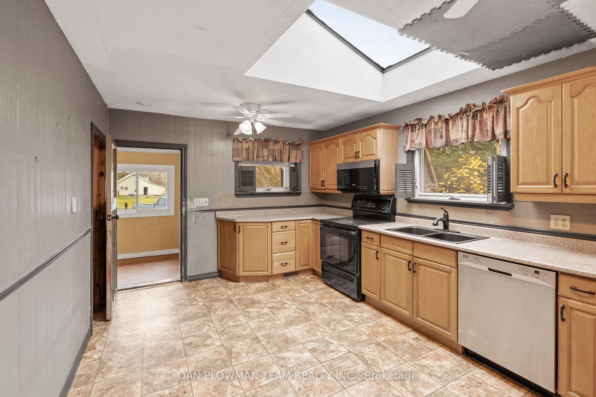 Photo 11 of 561 Regional Rd 42, Clarington, Rural Clarington — HOMEH