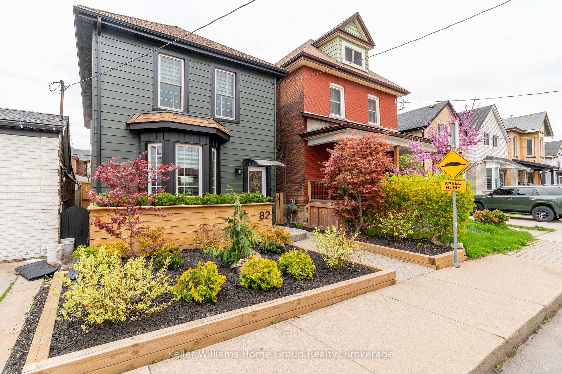 Photo 3 of 82 Oak Avenue, Hamilton, Landsdale — HOMEH
