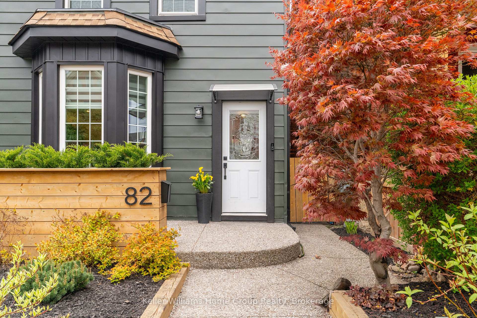 Photo 5 of 82 Oak Avenue, Hamilton, Landsdale — HOMEH