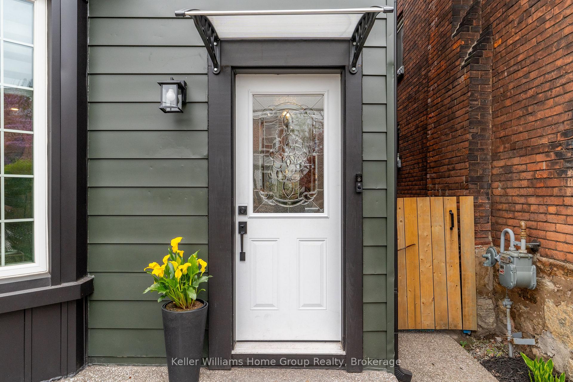 Photo 9 of 82 Oak Avenue, Hamilton, Landsdale — HOMEH