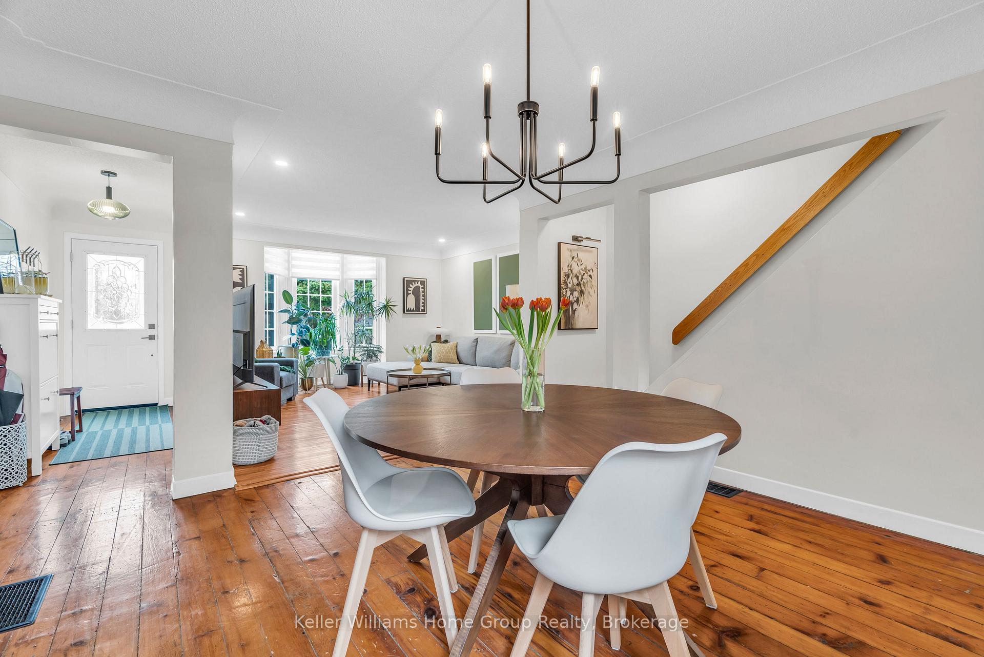 Photo 11 of 82 Oak Avenue, Hamilton, Landsdale — HOMEH