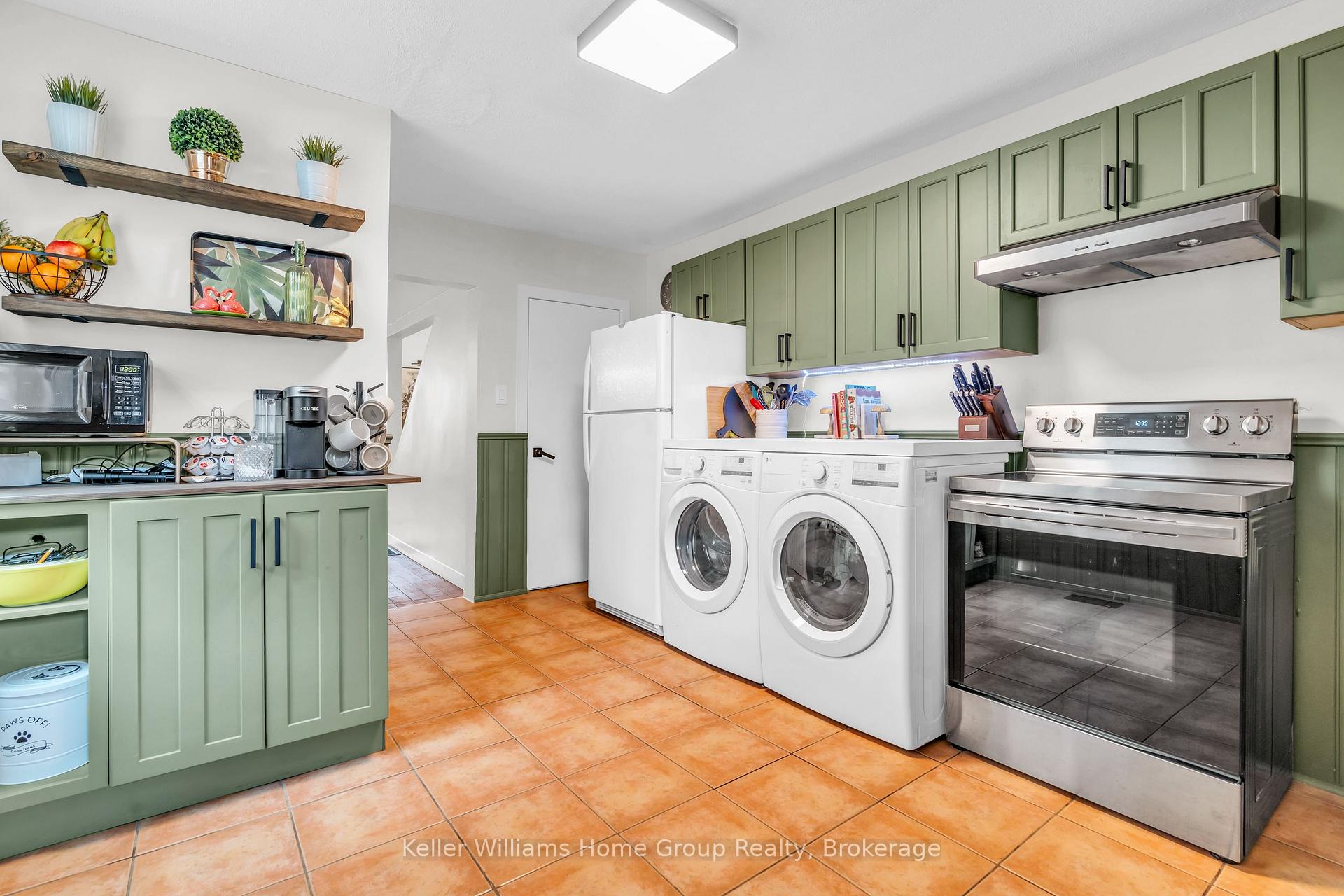 Photo 18 of 82 Oak Avenue, Hamilton, Landsdale — HOMEH