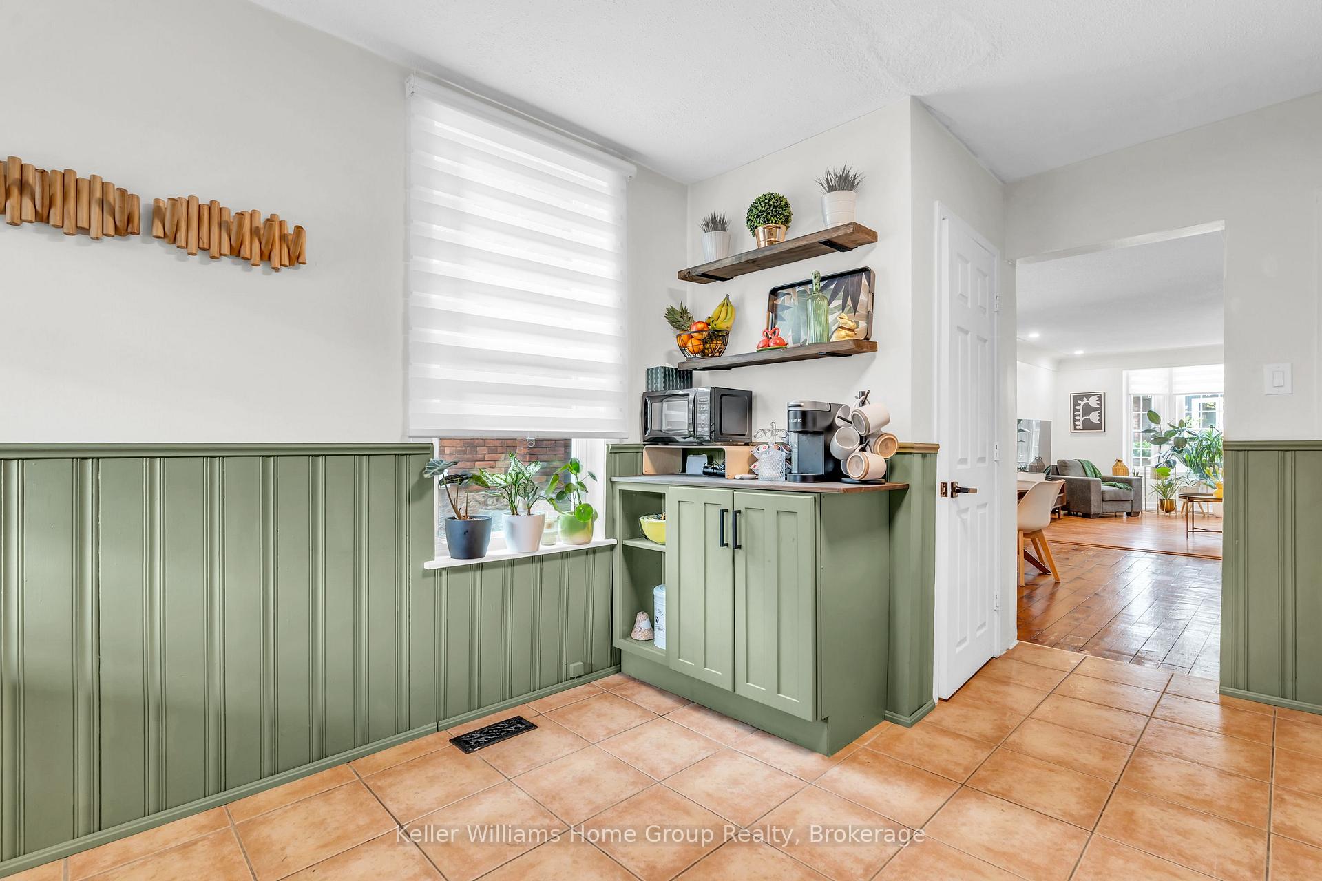 Photo 19 of 82 Oak Avenue, Hamilton, Landsdale — HOMEH