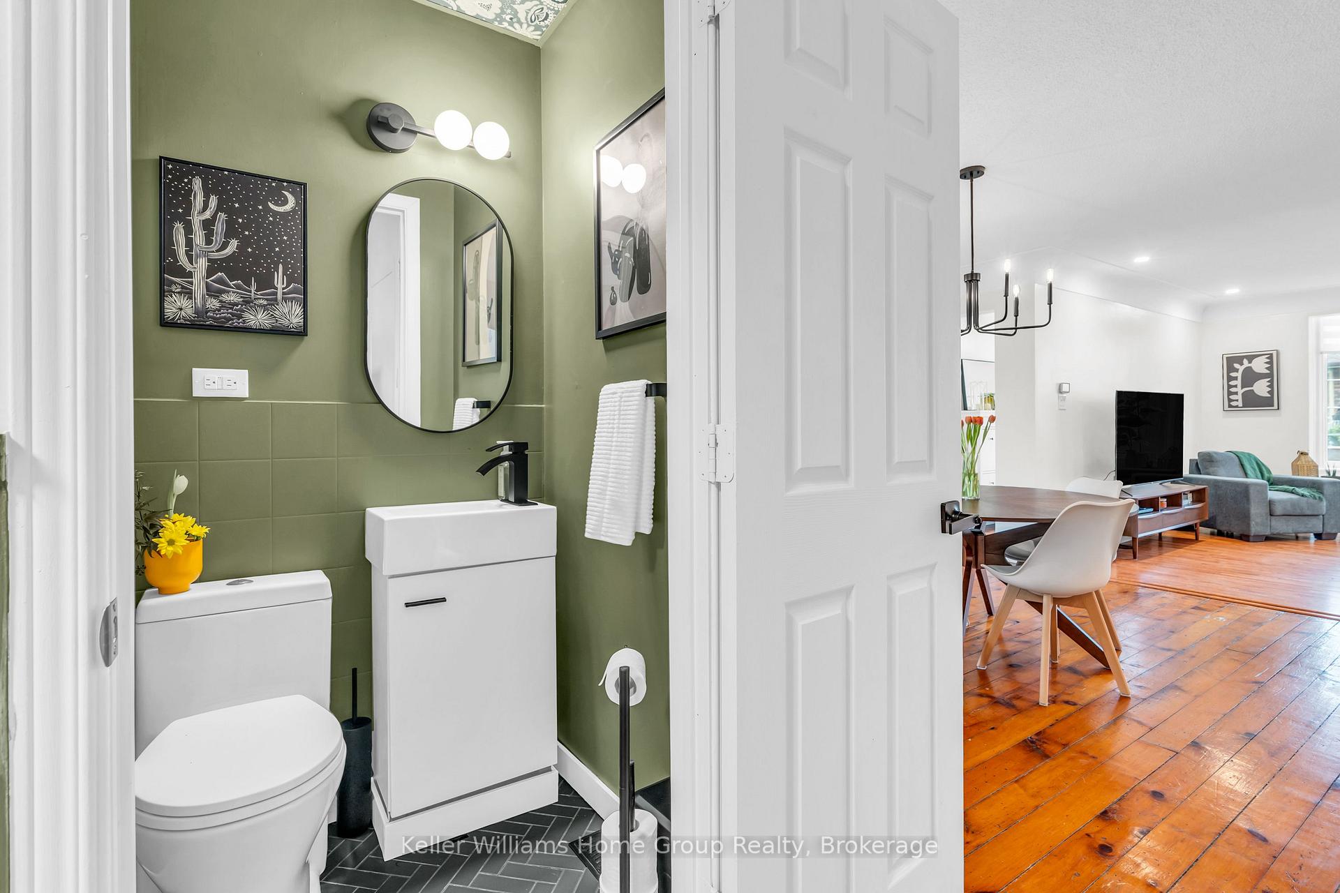 Photo 22 of 82 Oak Avenue, Hamilton, Landsdale — HOMEH