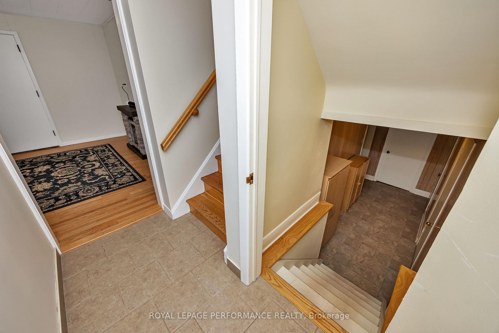 Photo 29 of 1924 Wembley Avenue, Ottawa, Carlingwood — HOMEH