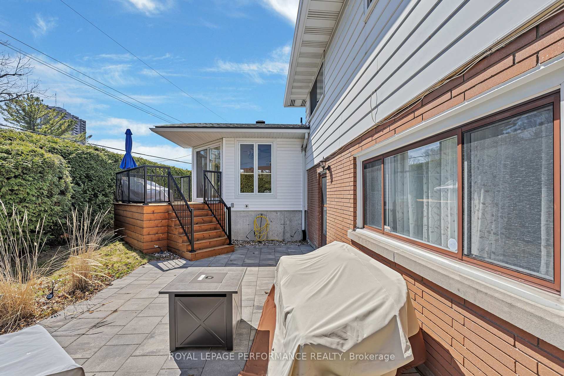 Photo 38 of 1924 Wembley Avenue, Ottawa, Carlingwood — HOMEH