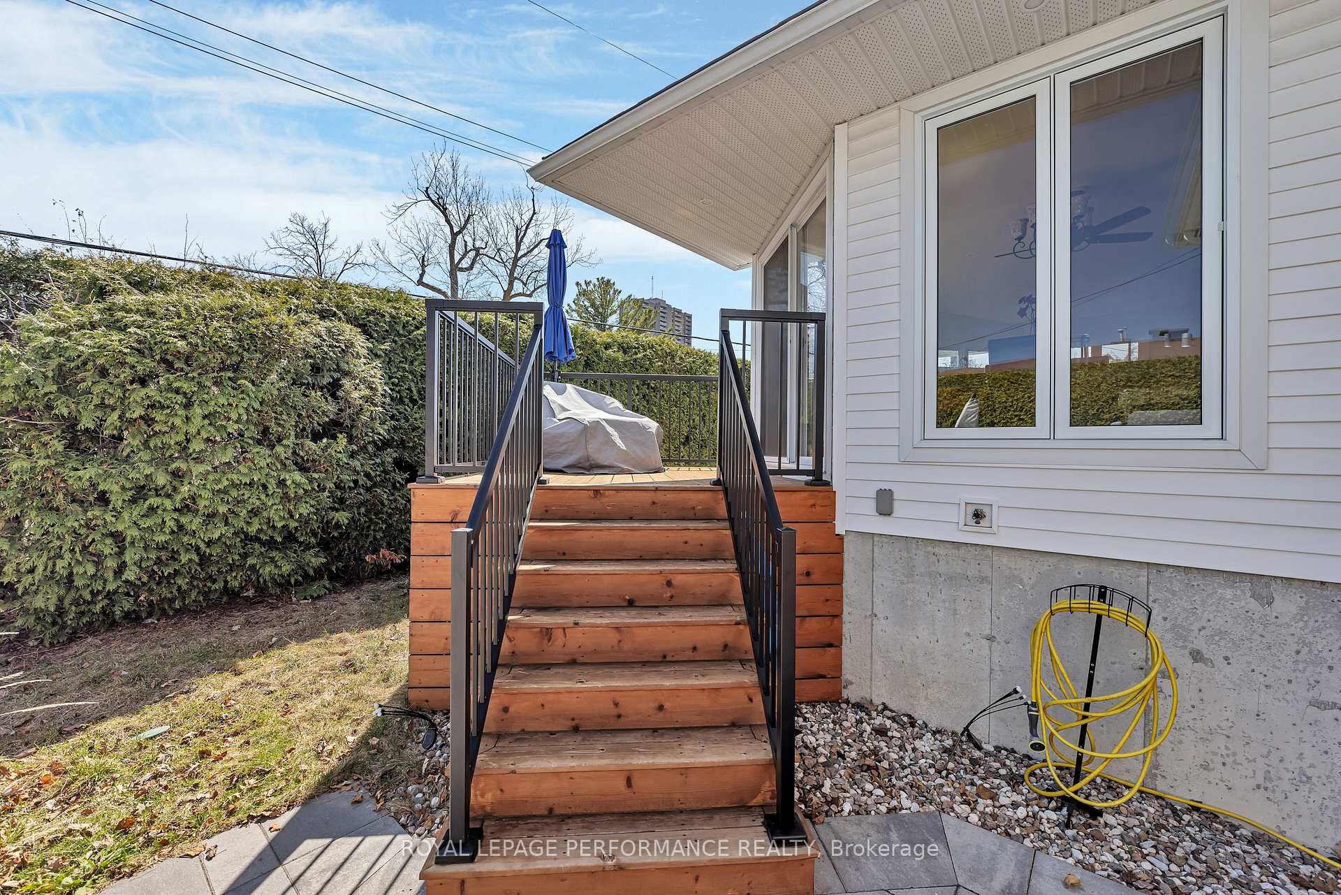 Photo 39 of 1924 Wembley Avenue, Ottawa, Carlingwood — HOMEH