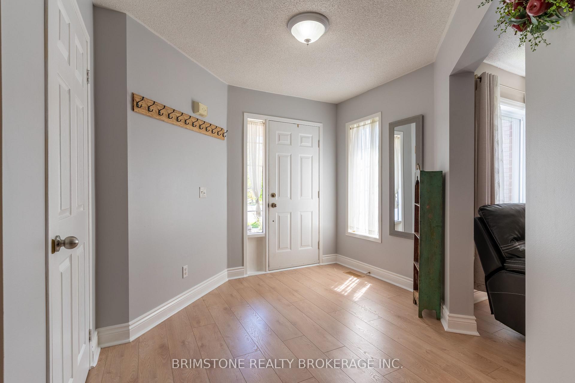 Photo 4 of 50 Girdwood Drive, Barrie, Holly — HOMEH