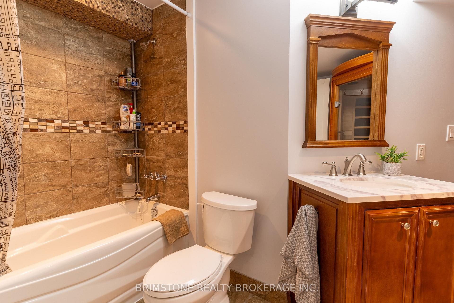 Photo 33 of 50 Girdwood Drive, Barrie, Holly — HOMEH