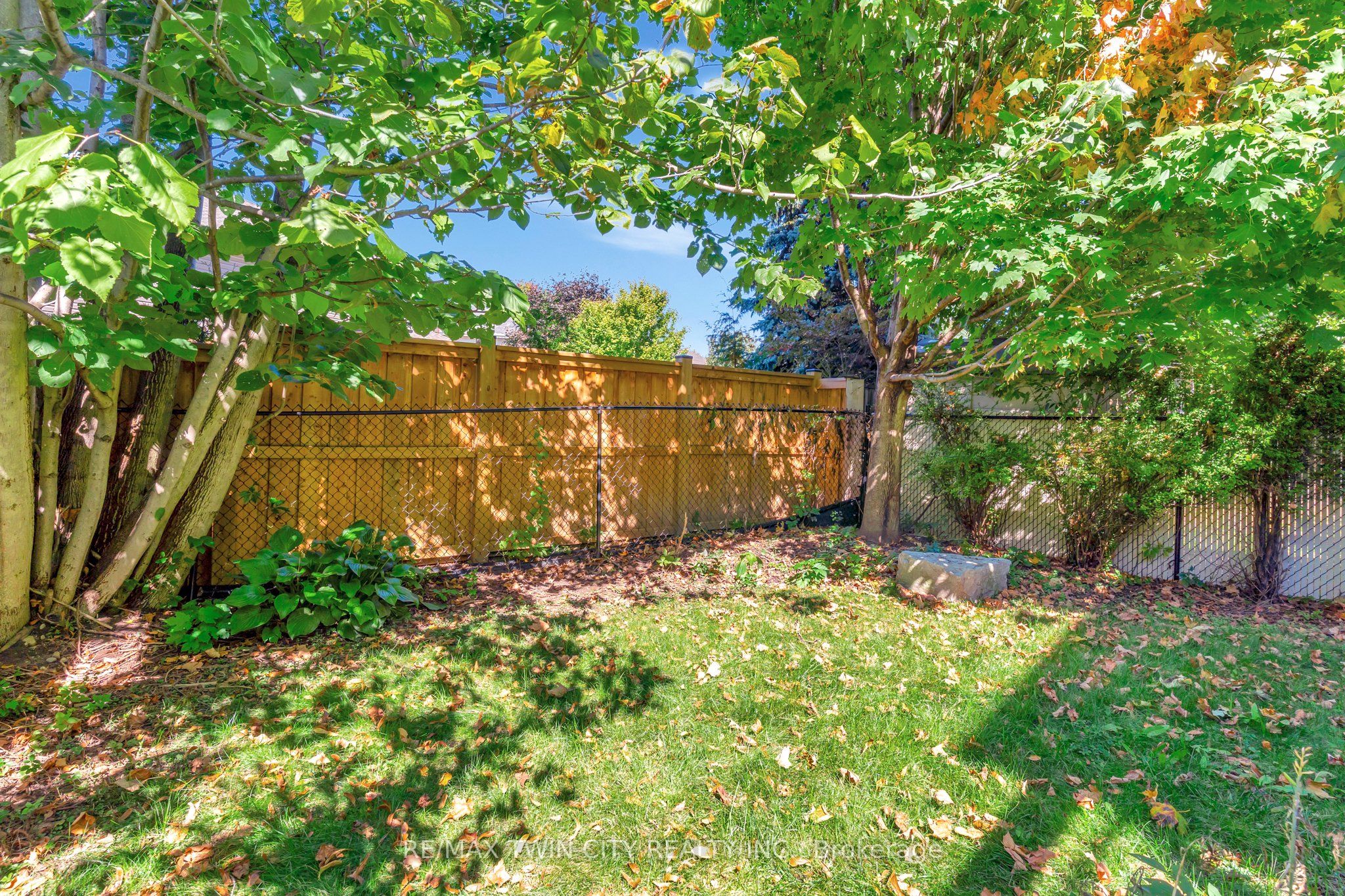 Photo 100 of 357 Auburn Drive, Waterloo, Lexington — HOMEH