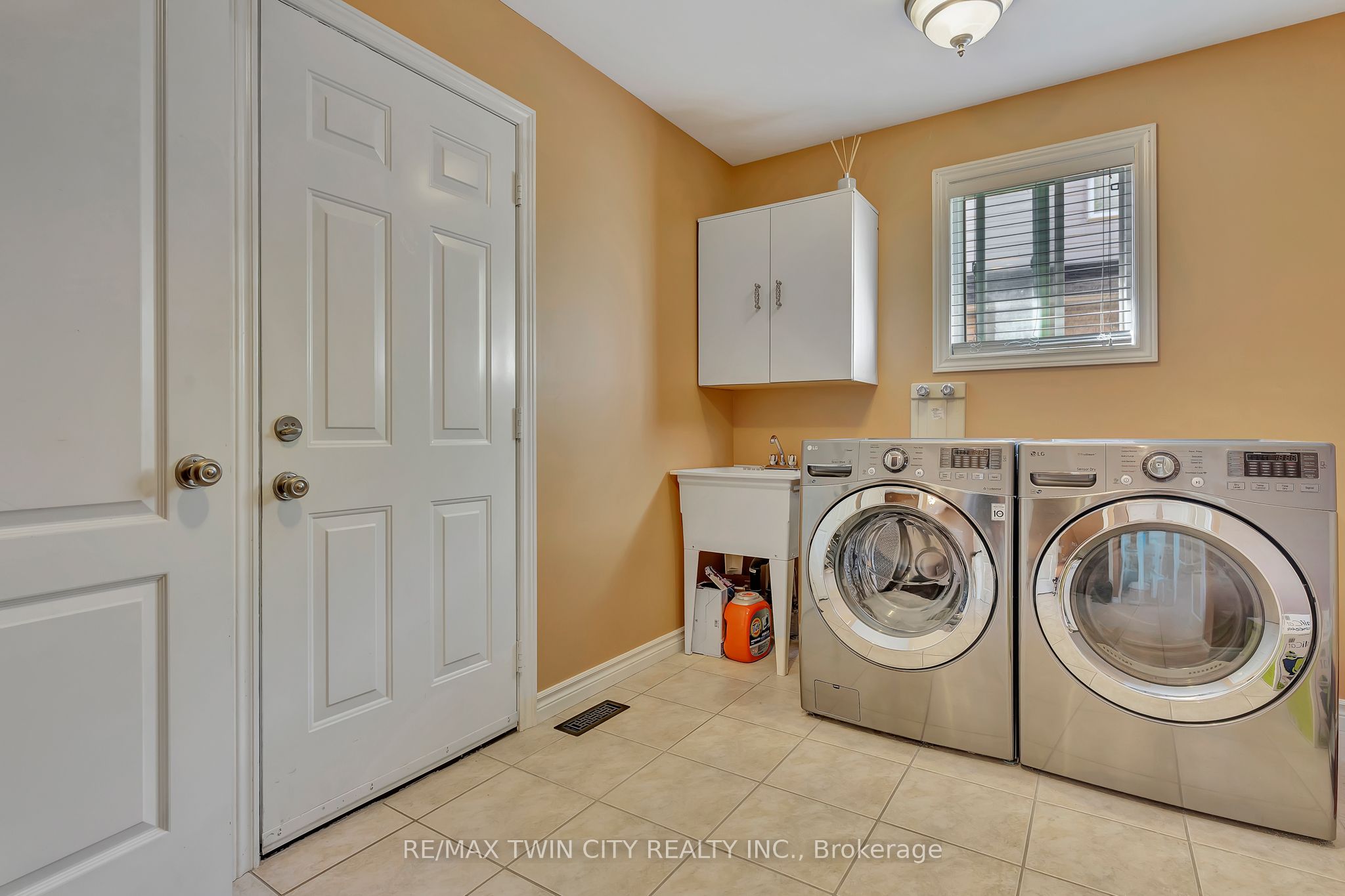 Photo 58 of 357 Auburn Drive, Waterloo, Lexington — HOMEH