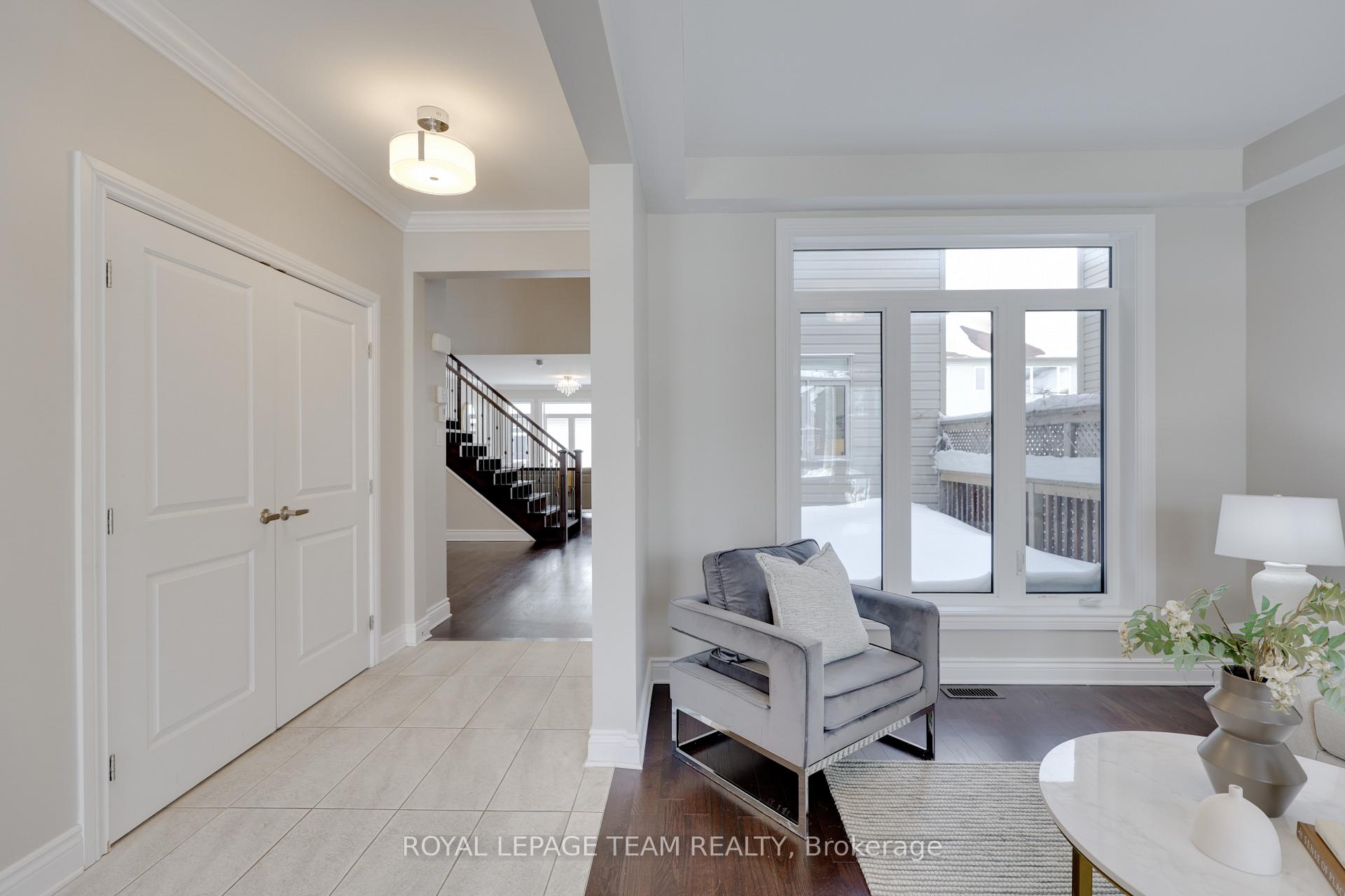 Photo 5 of 539 Peerless Street, Ottawa, Barrhaven - Cedargrove/Fraserdale — HOMEH