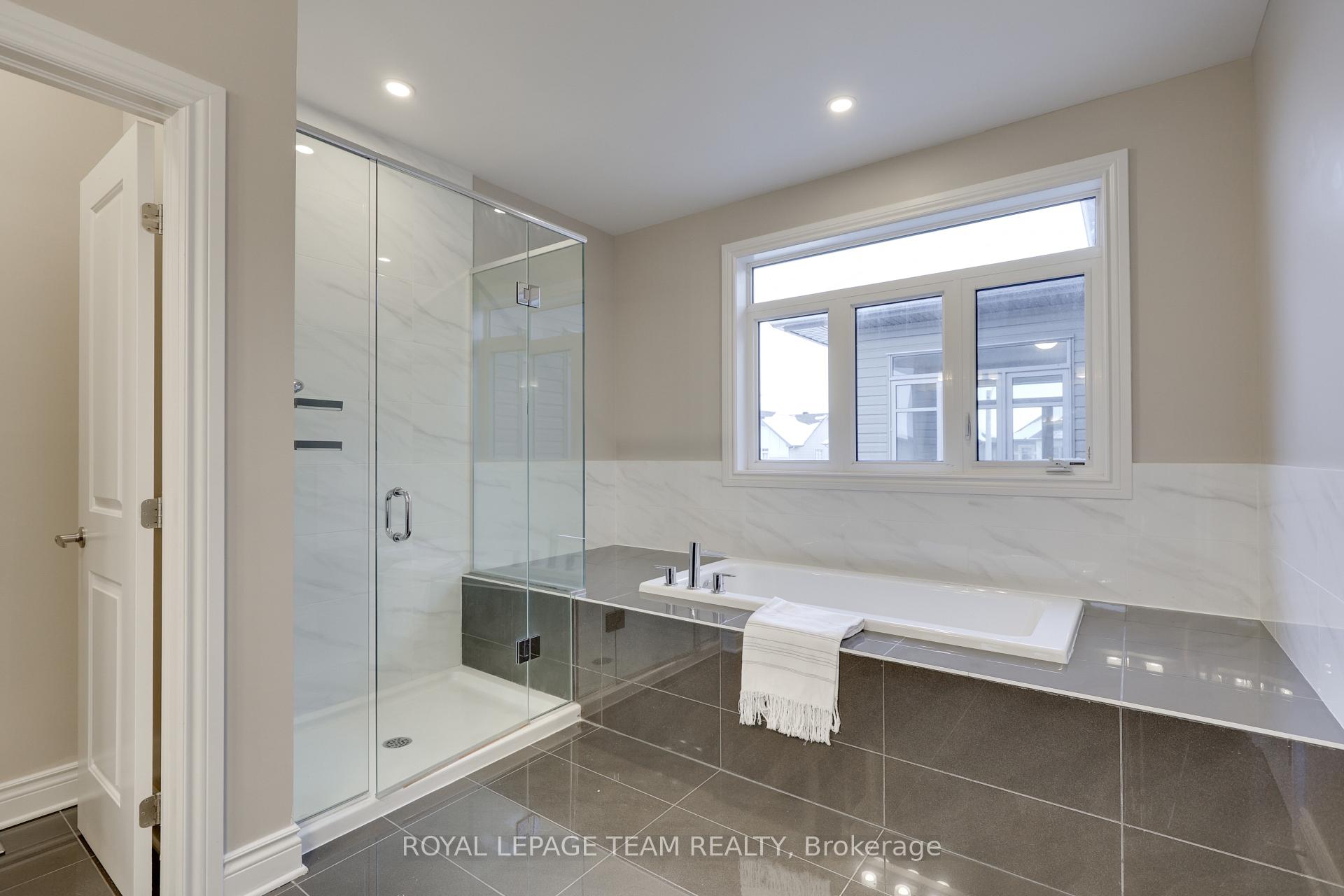 Photo 21 of 539 Peerless Street, Ottawa, Barrhaven - Cedargrove/Fraserdale — HOMEH