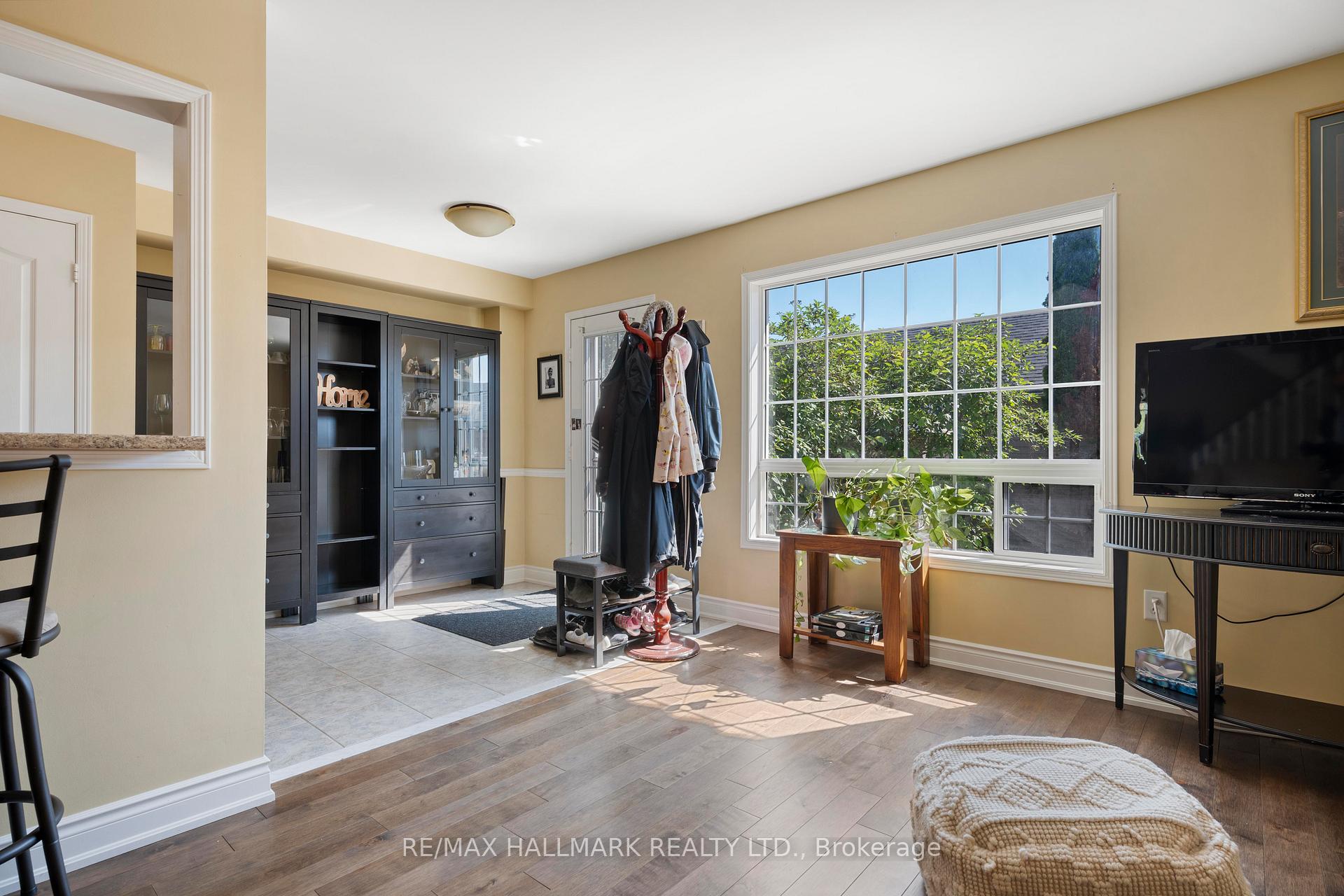 Photo 19 of 104 Warwick Avenue, Ajax, South East — HOMEH